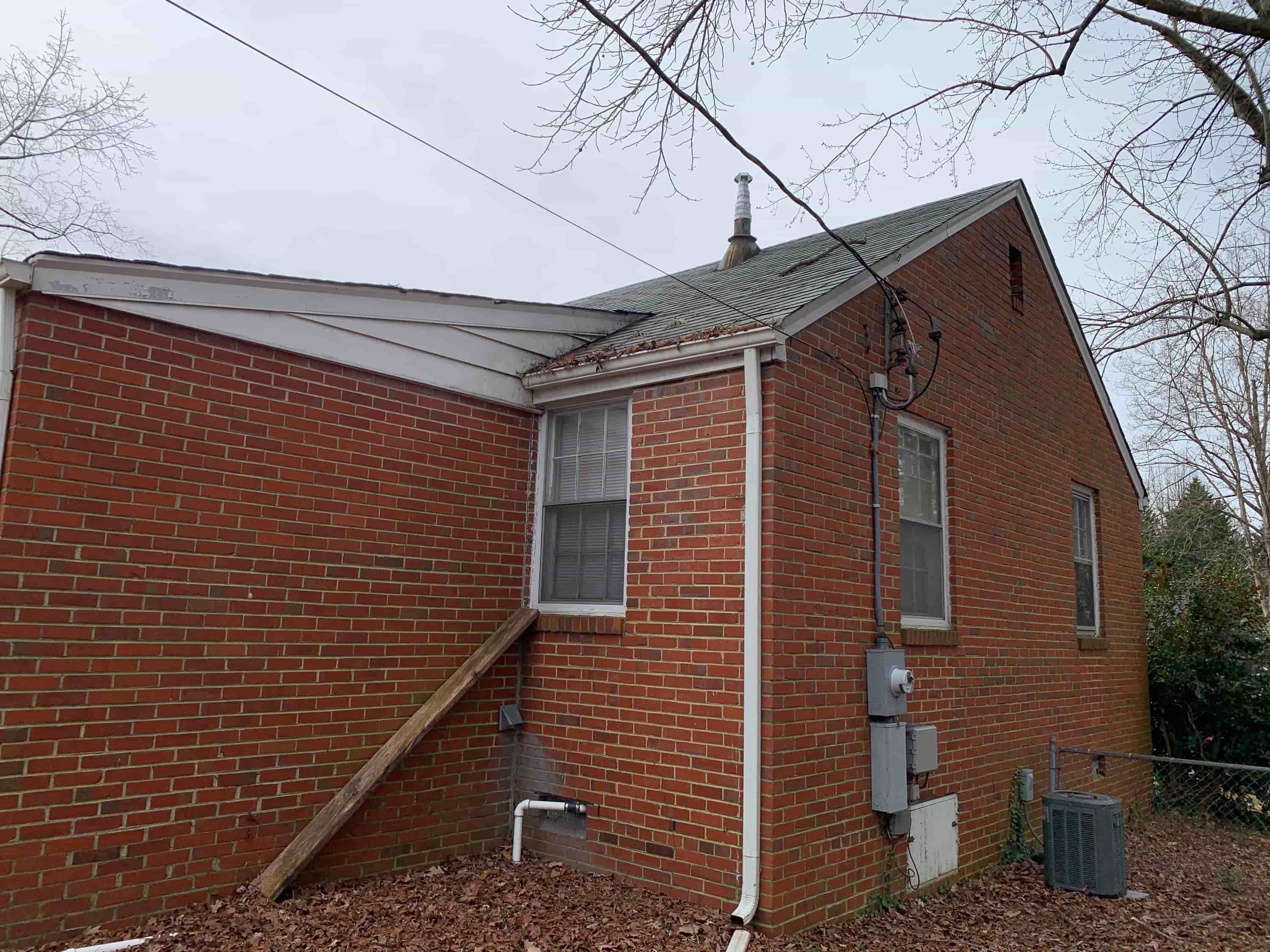 rain gutter cleaning cost