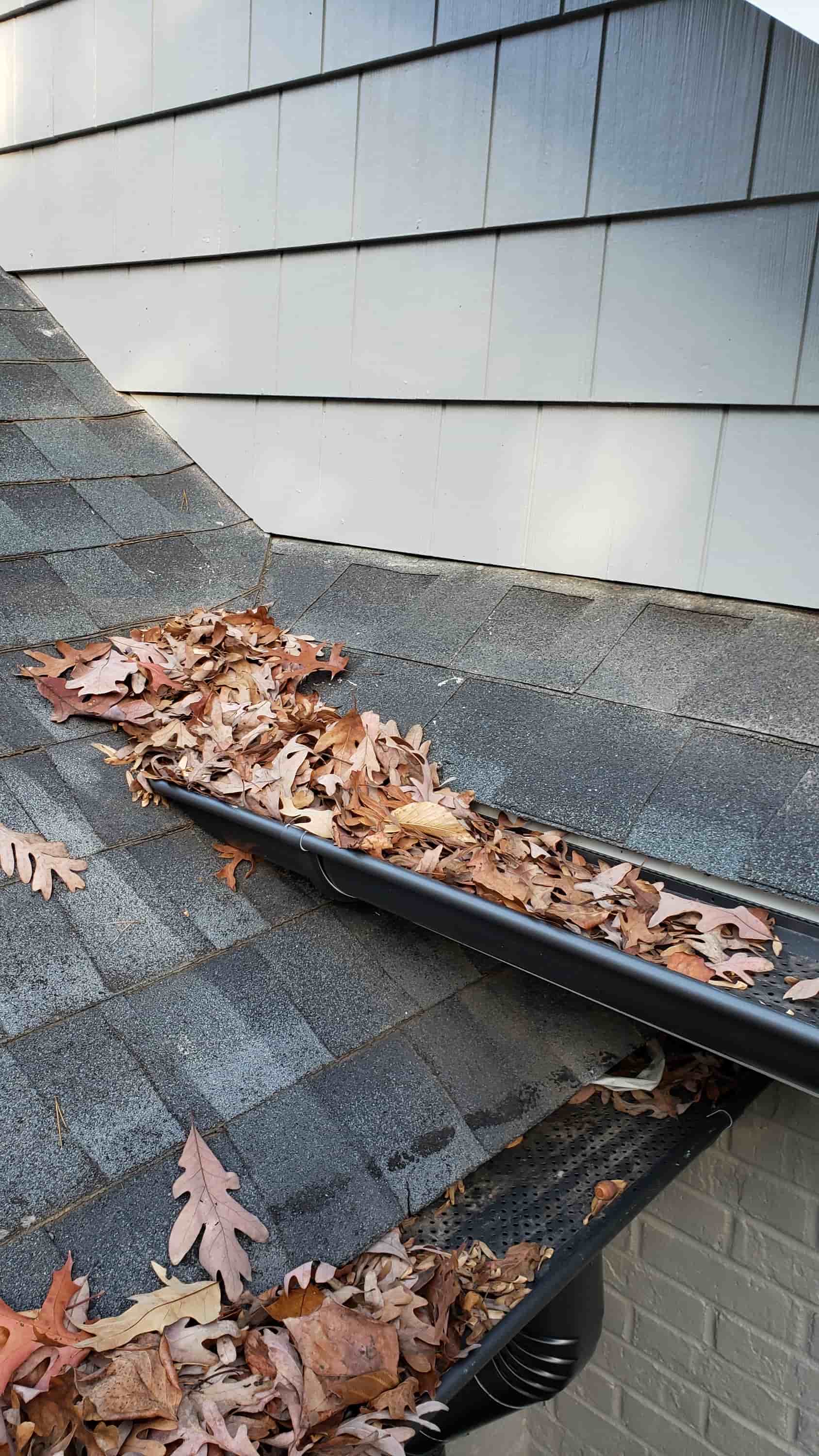 cleaning outside of gutters
