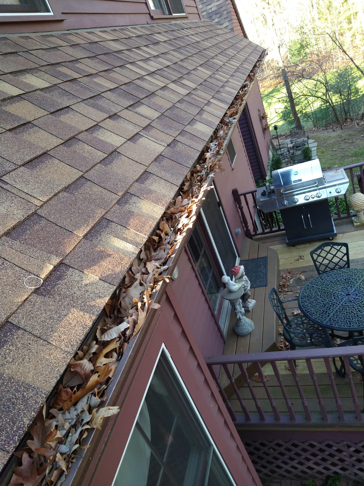 what size ladder to clean gutters
