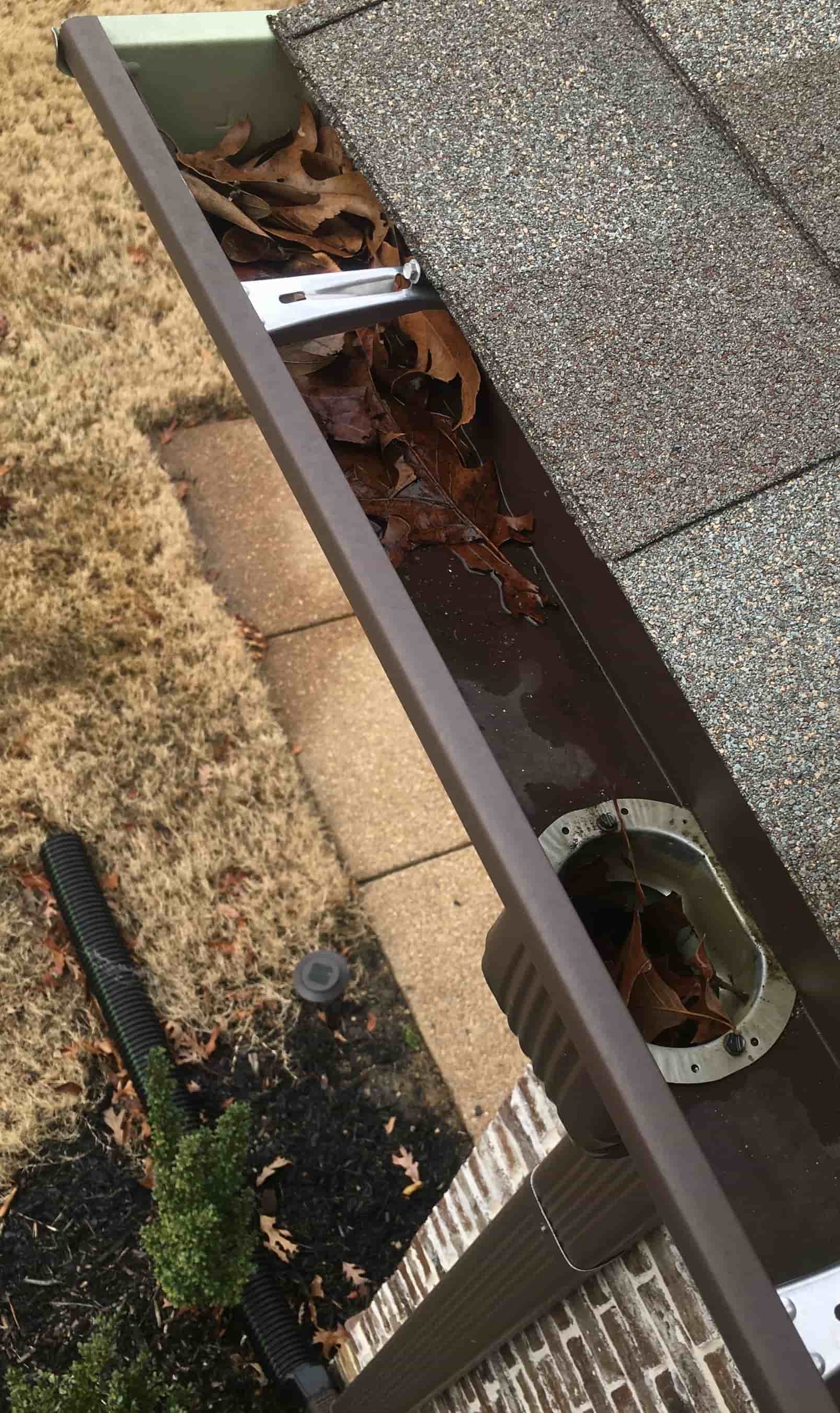 gutter repairman