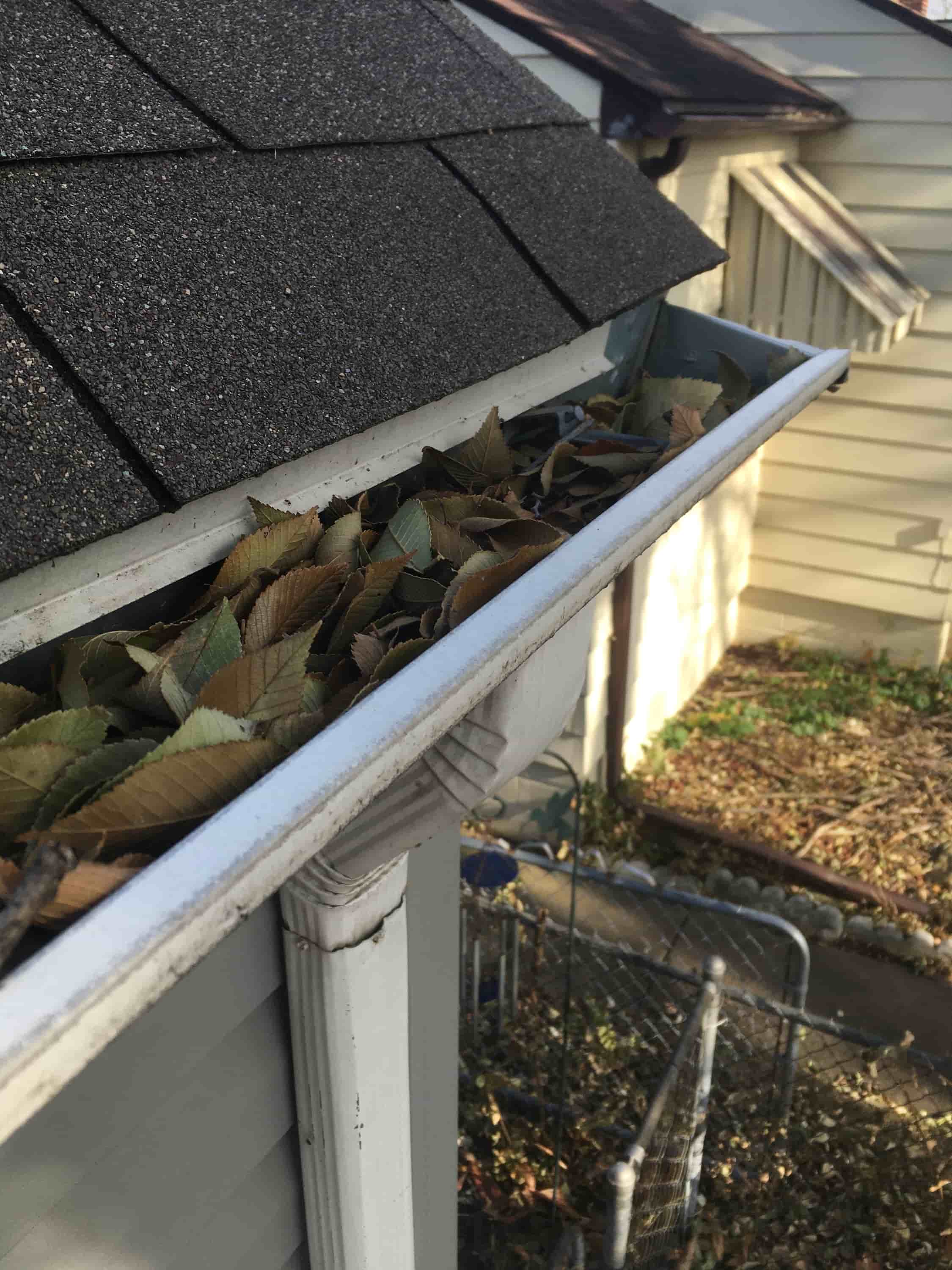 gutters and downspouts repair