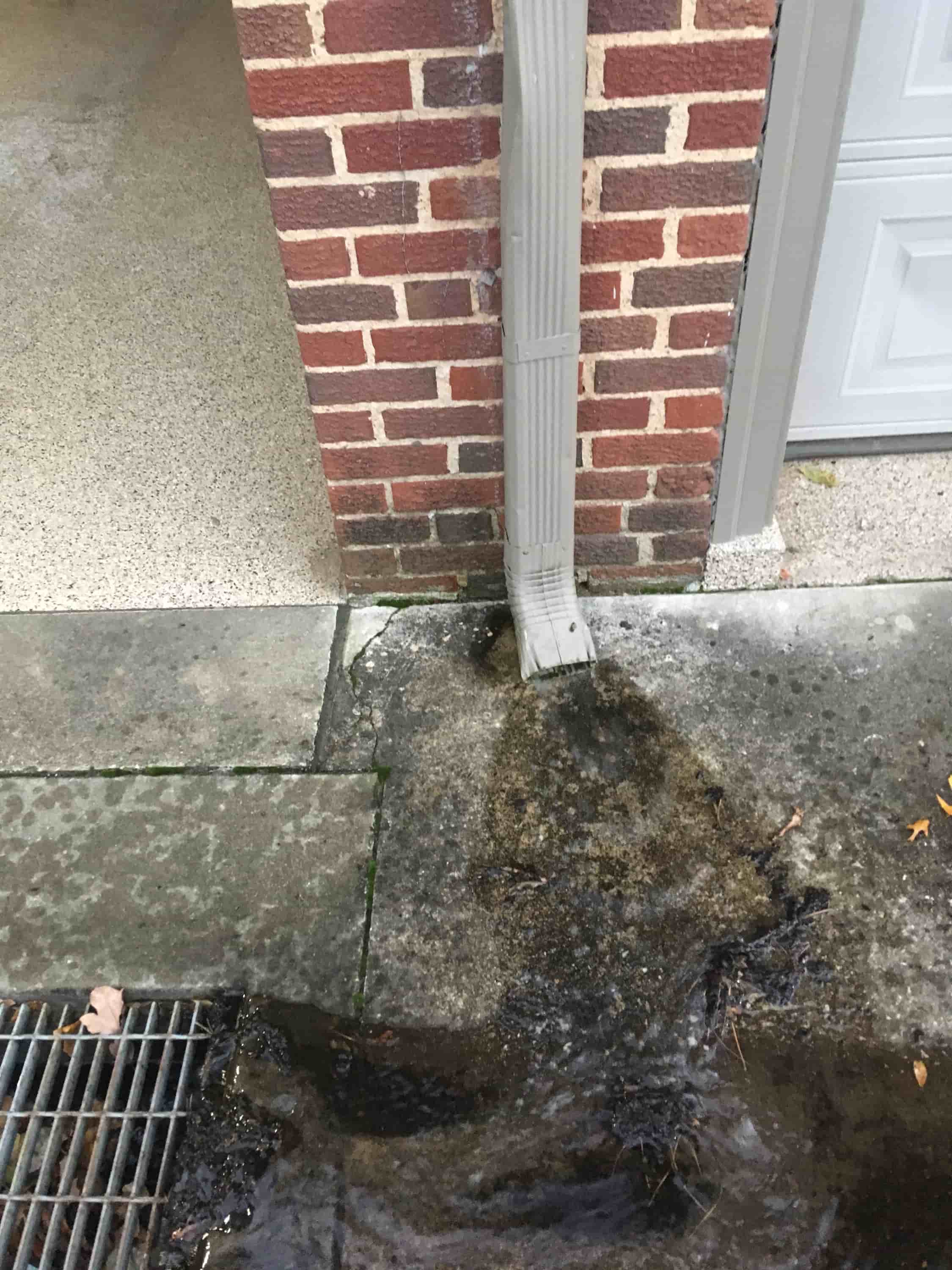 cleaning rain gutters