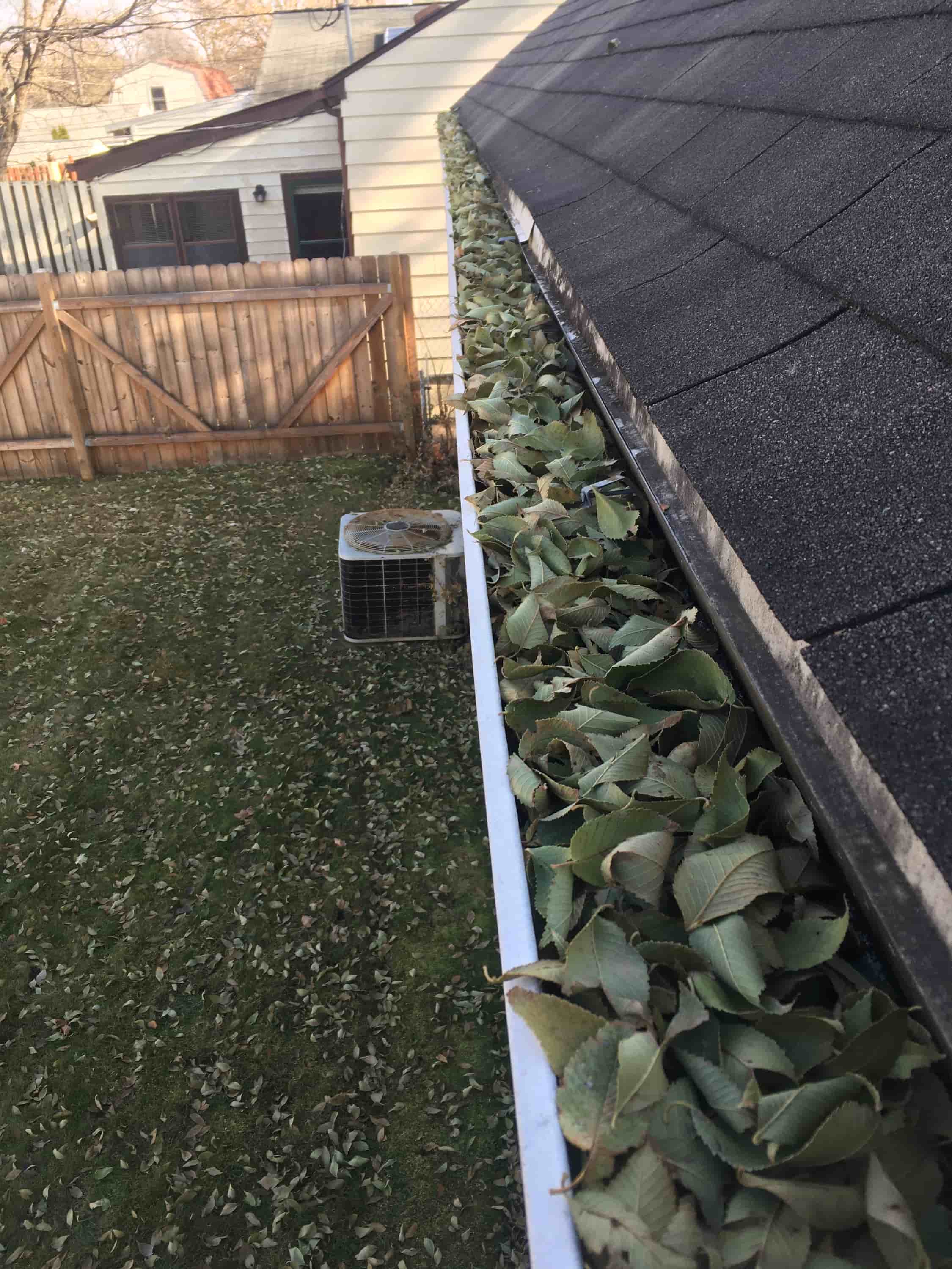 guttering per metre