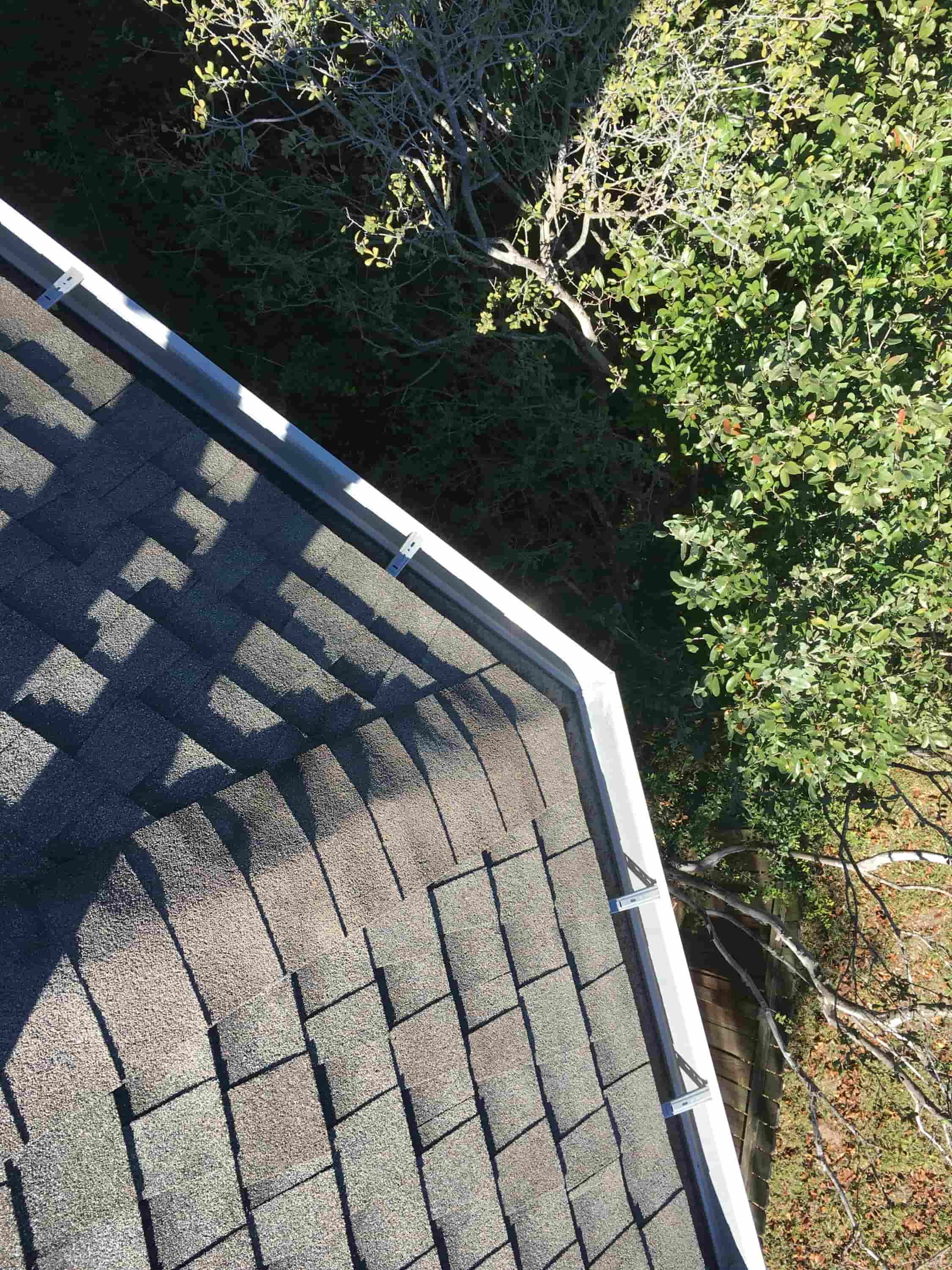 cleaning gutters without a ladder