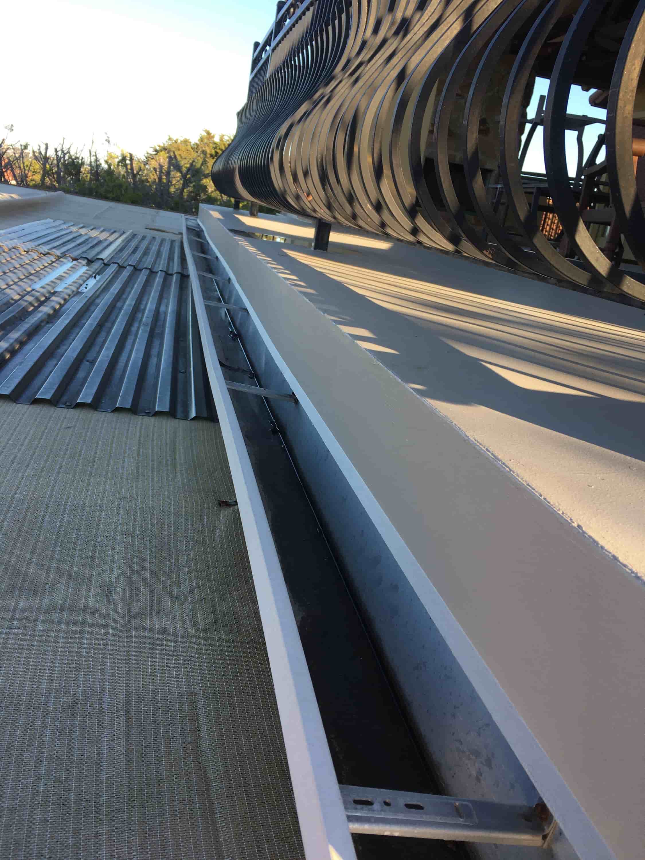 roof and gutter cleaning