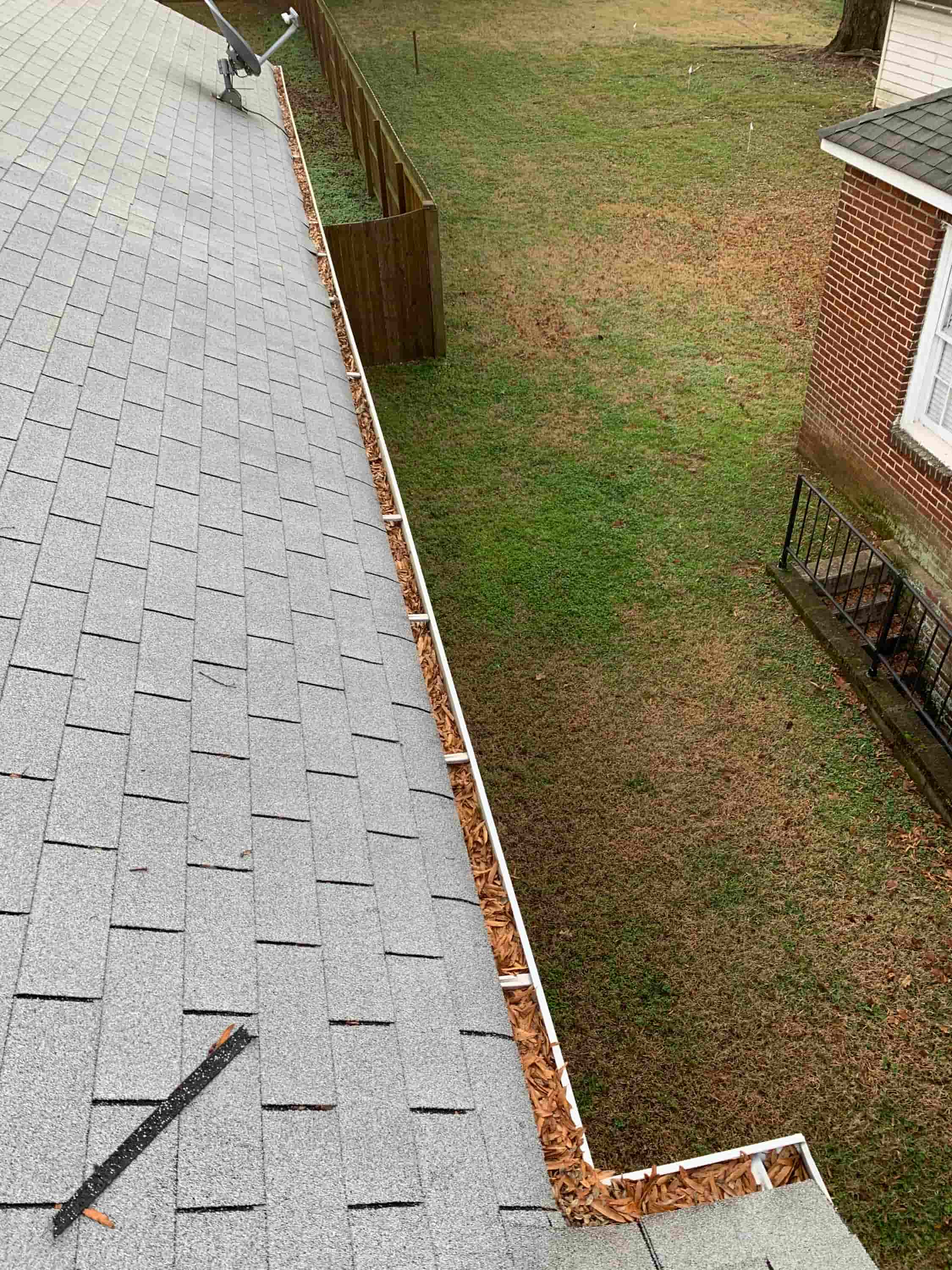 roof gutter cleaning tools