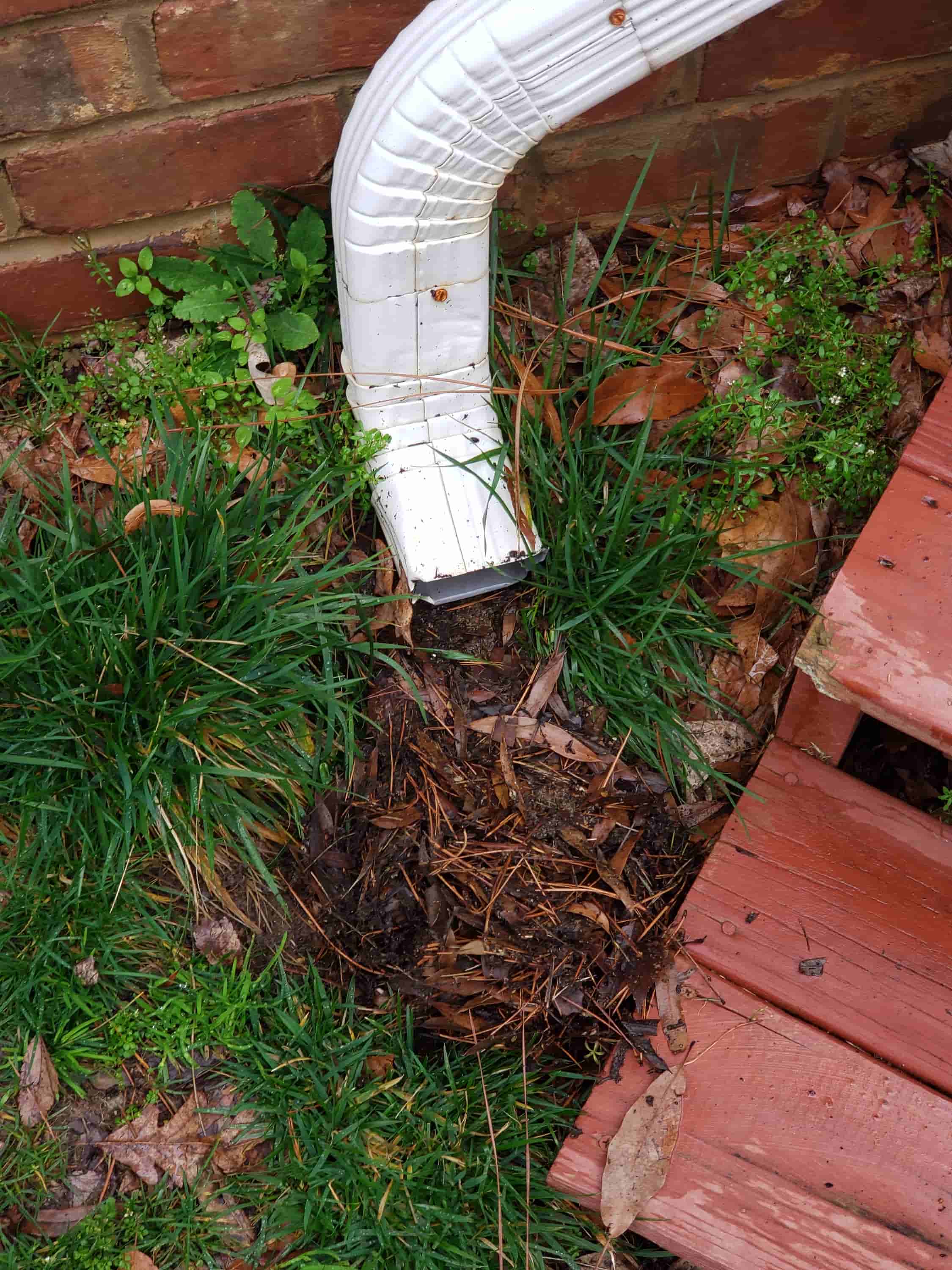 cleaning out gutters tips