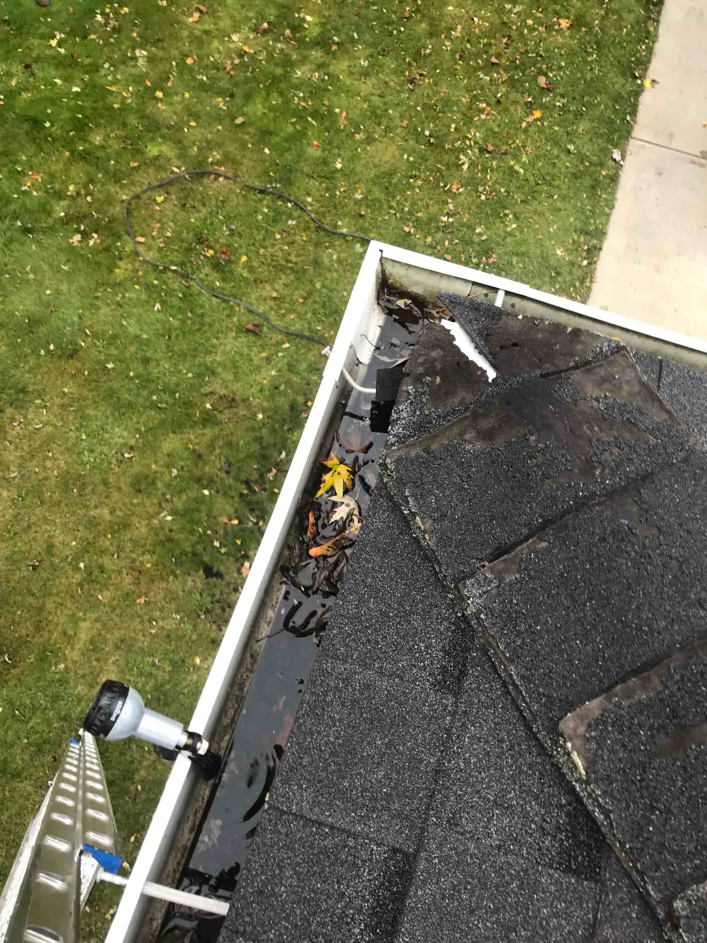 how to clean house gutters