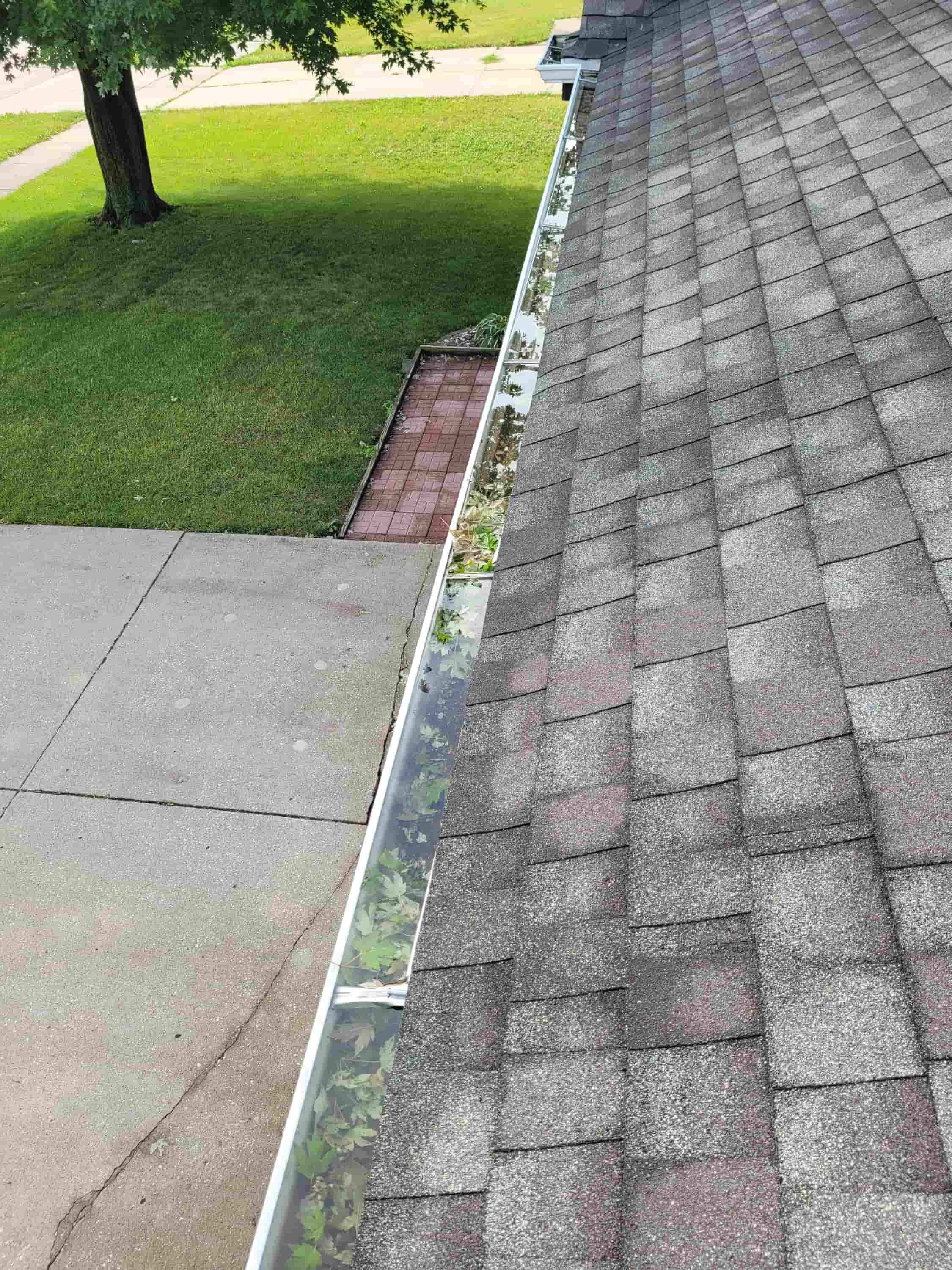 blower attachment to clean gutters