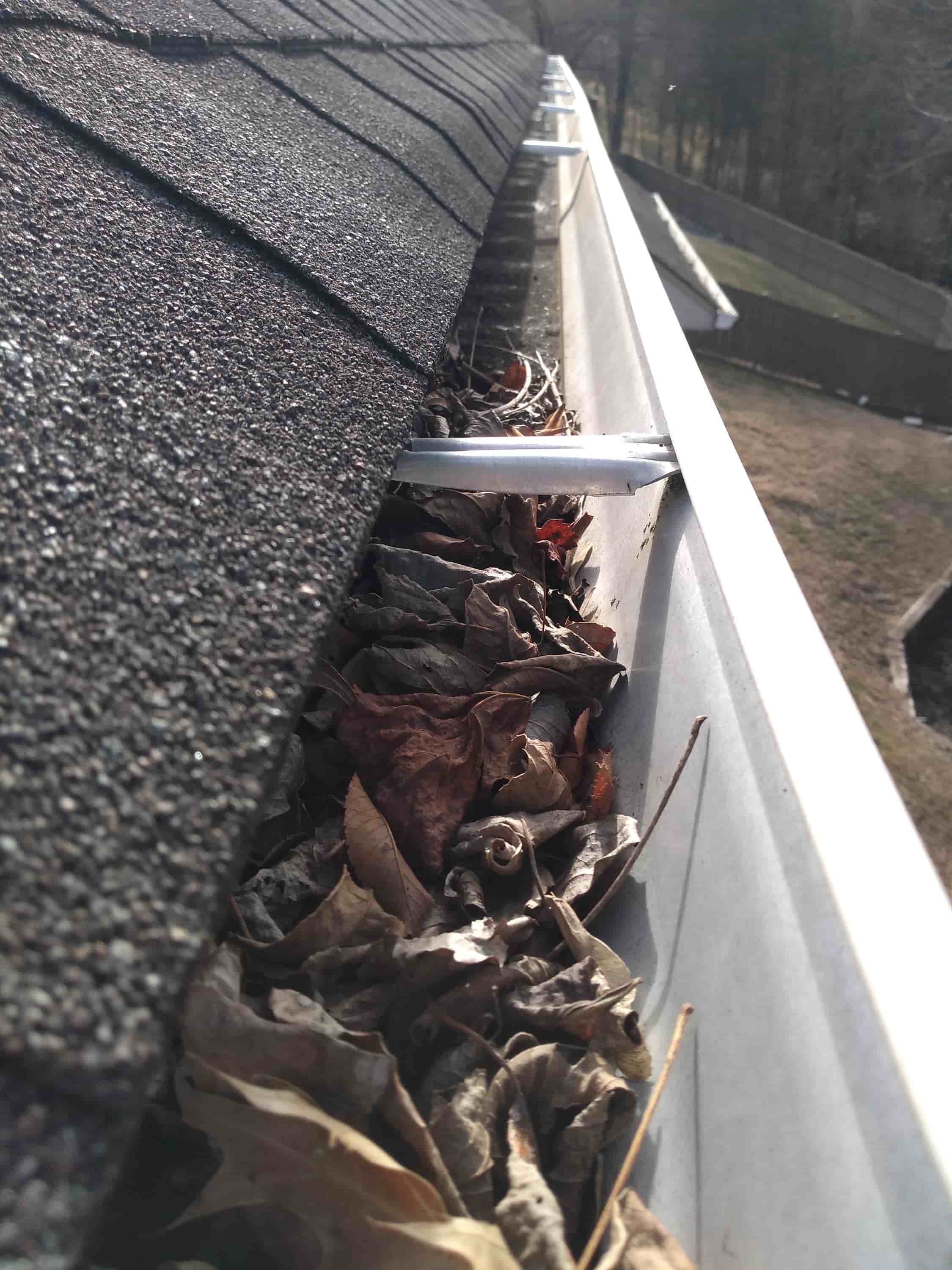 mobile home gutter cleaning tool