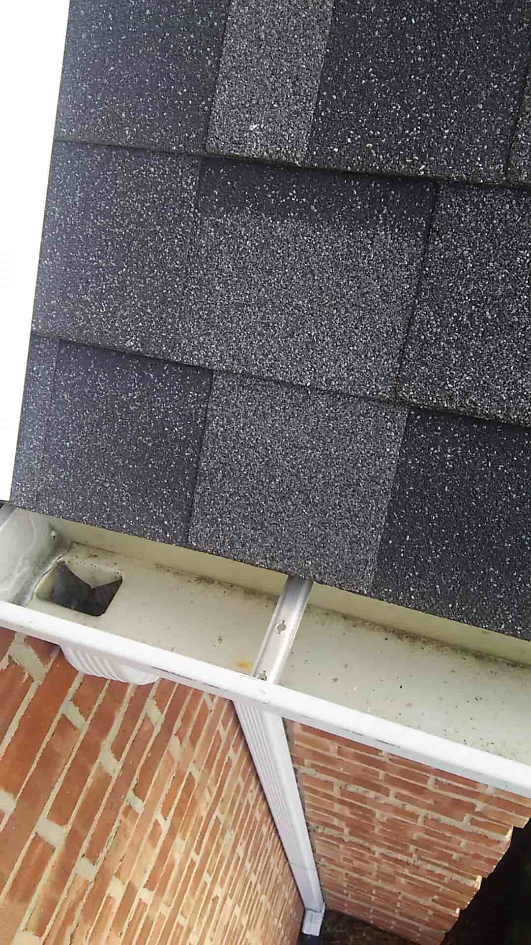 keep leaves out of gutter