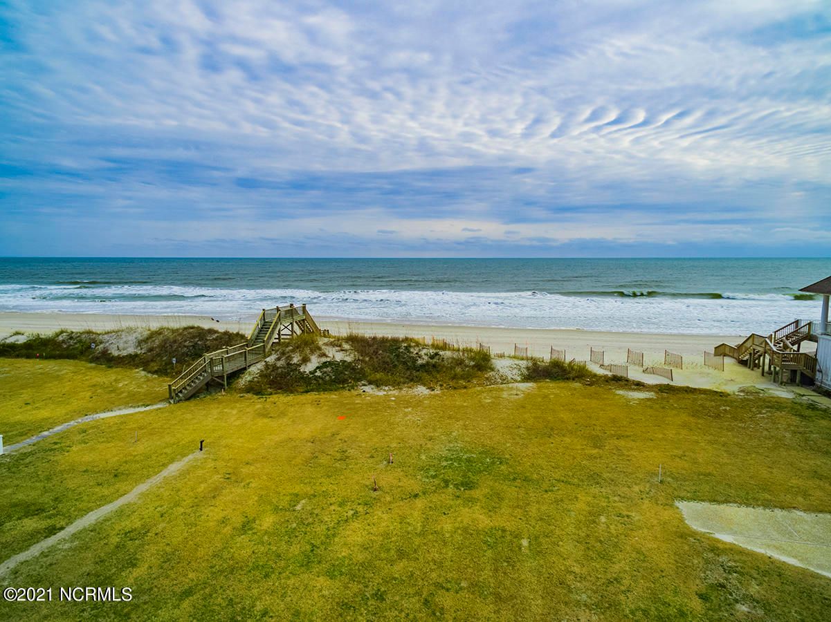 8 Exquisite Properties On The Market In North Topsail Beach & Sneads