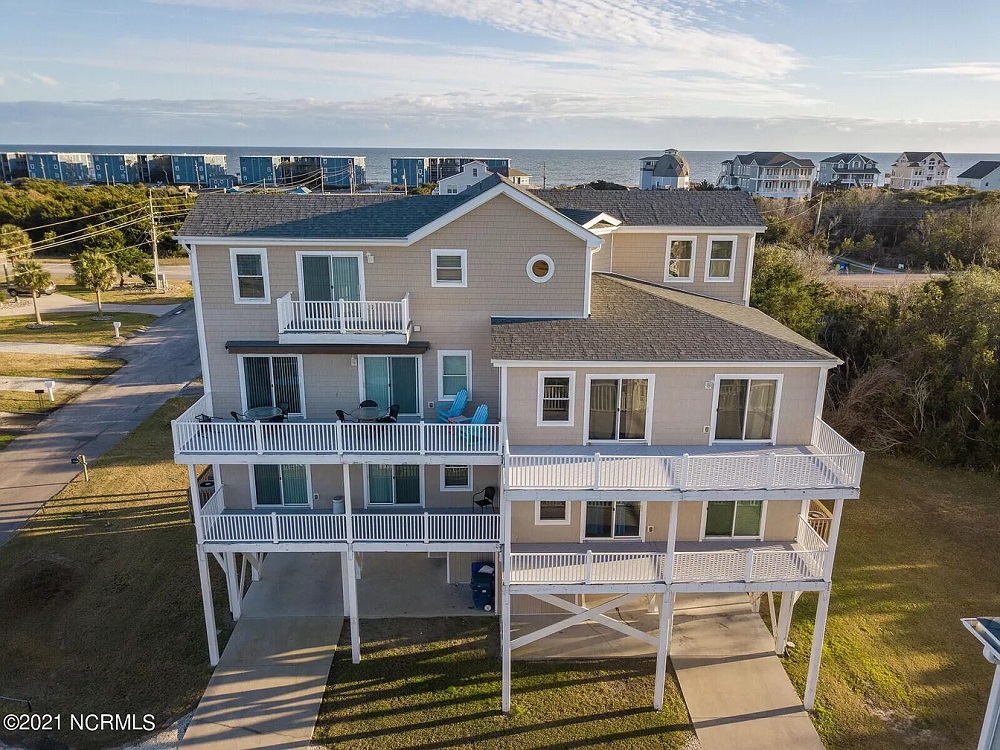 8 Exquisite Properties On The Market In North Topsail Beach & Sneads
