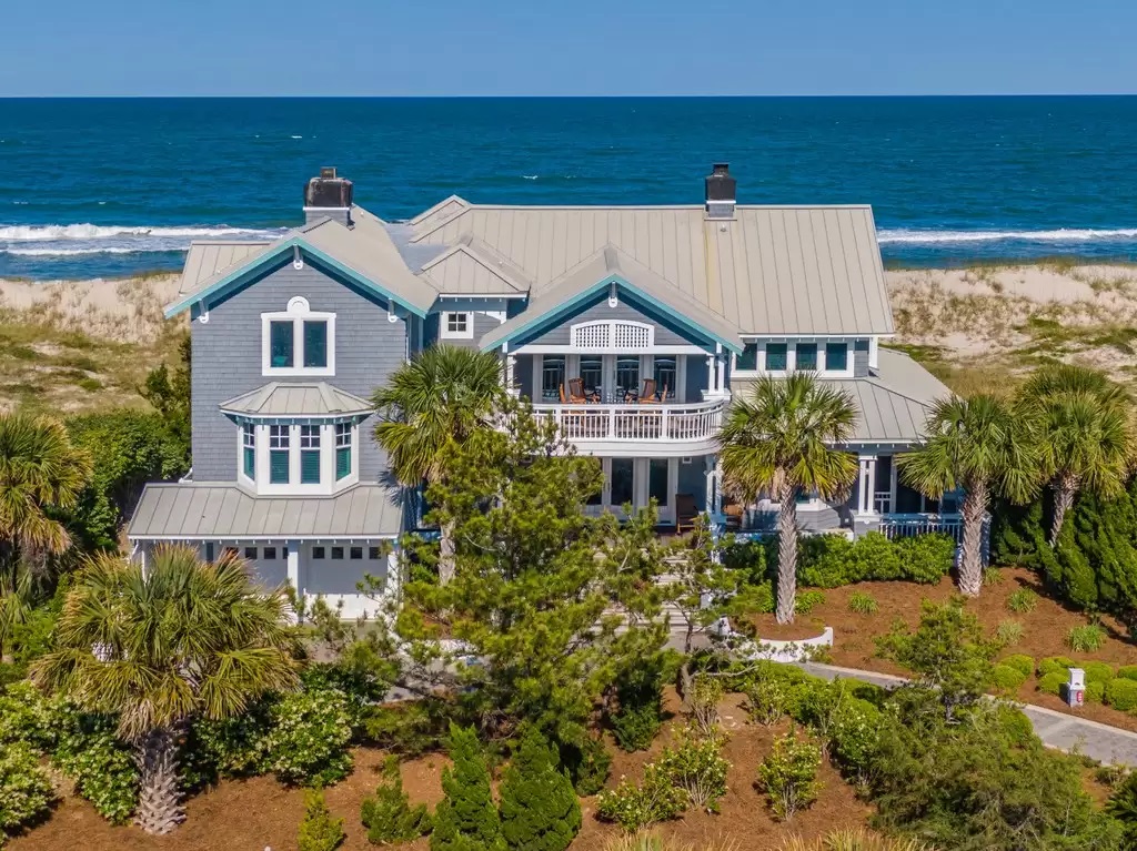 4 Stunning Oceanfront Properties On The Market Haven Lifestyles
