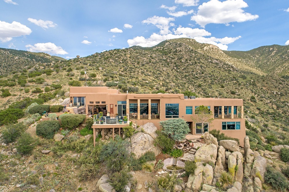 10 Incredible Homes On The Market In Albuquerque & Rio Rancho Haven