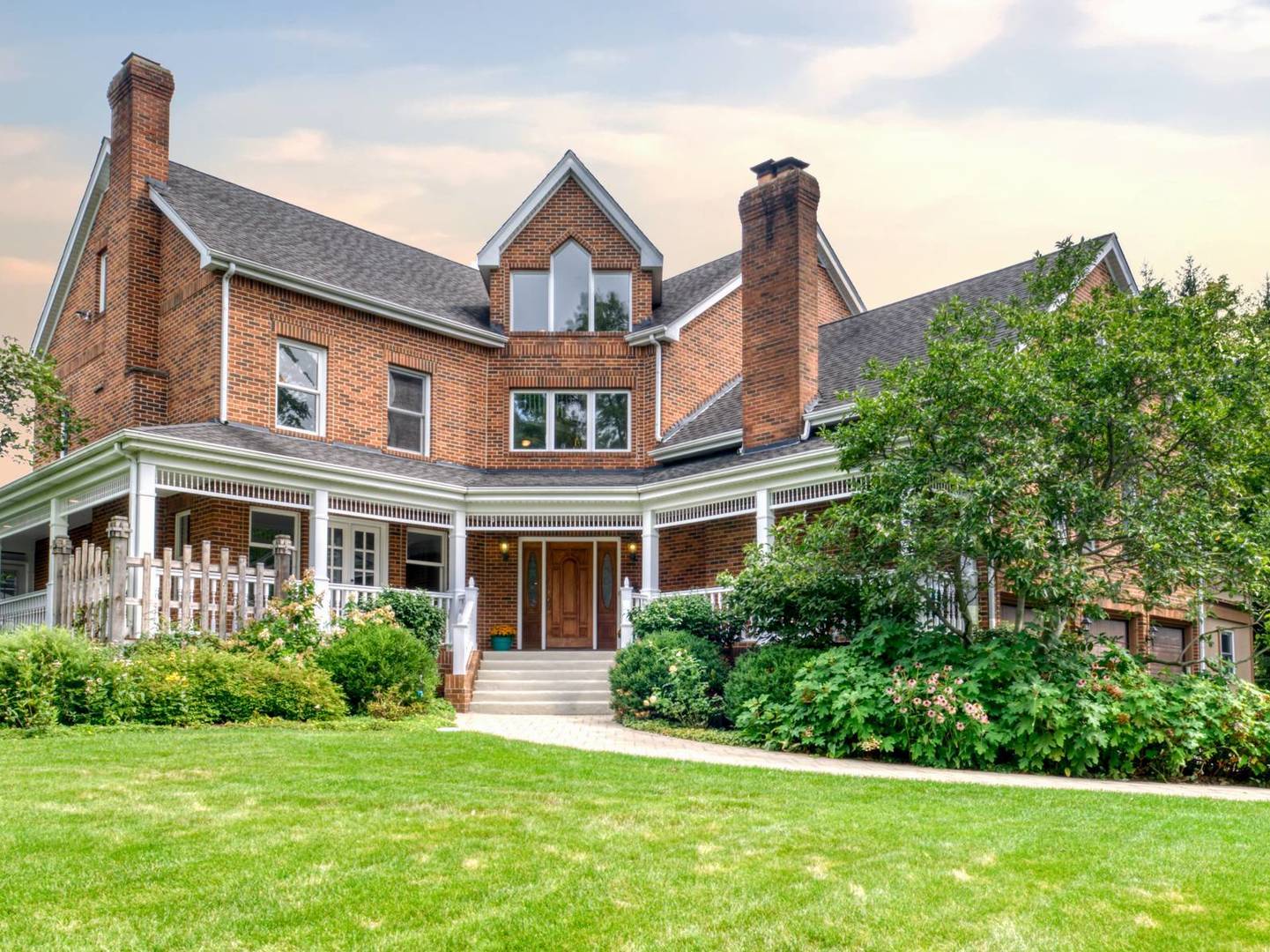 Classically Beautiful Homes on the Market in Glen Ellyn, Wheaton & Chicago Haven Lifestyles