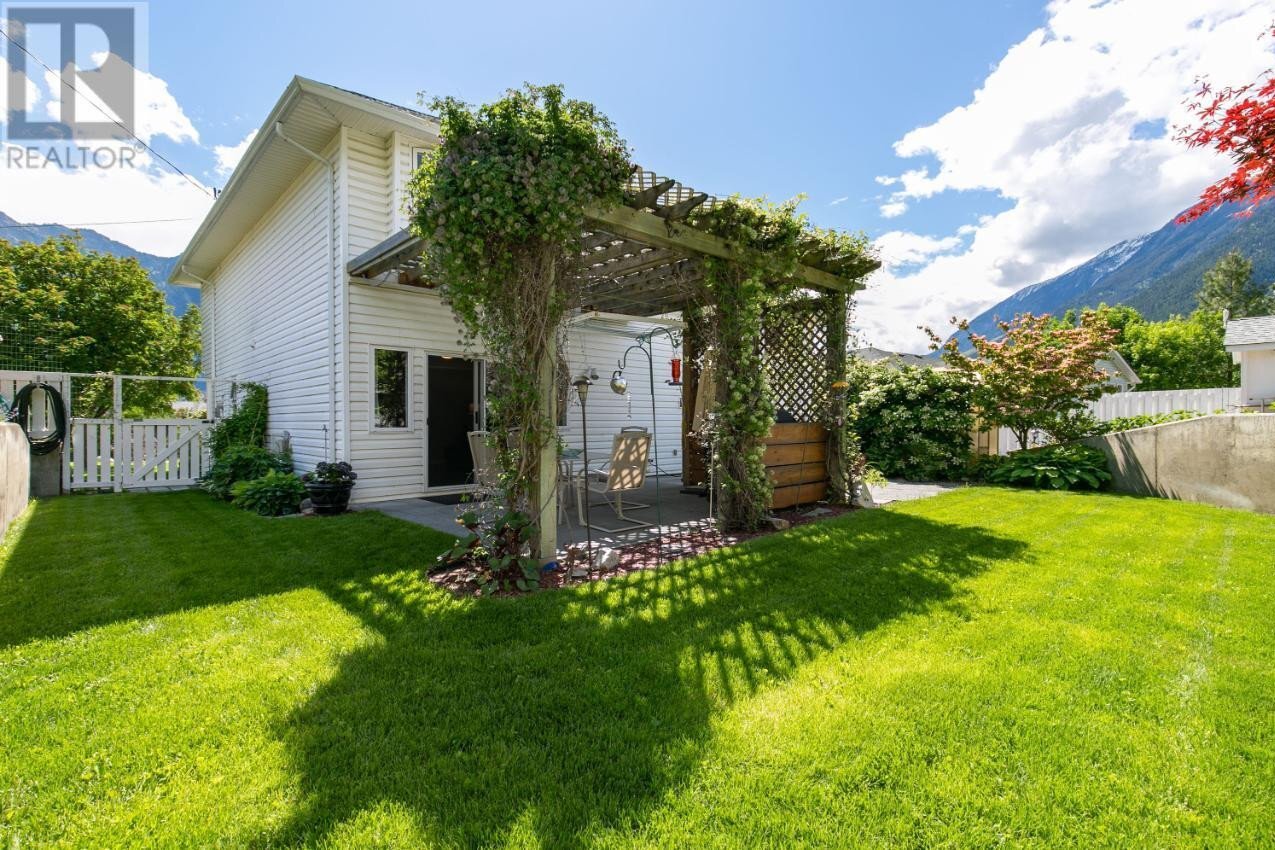 4 Impressive Lillooet Homes On The Market Haven Lifestyles