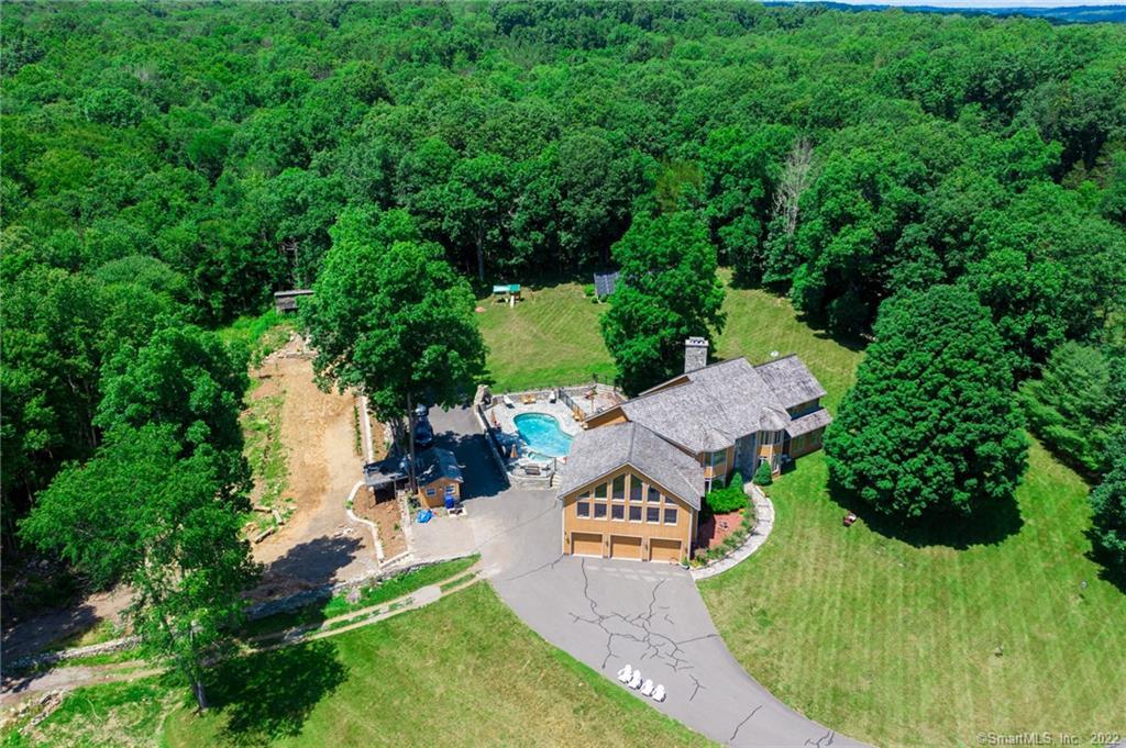 10 Connecticut Homes On The Market Haven Lifestyles