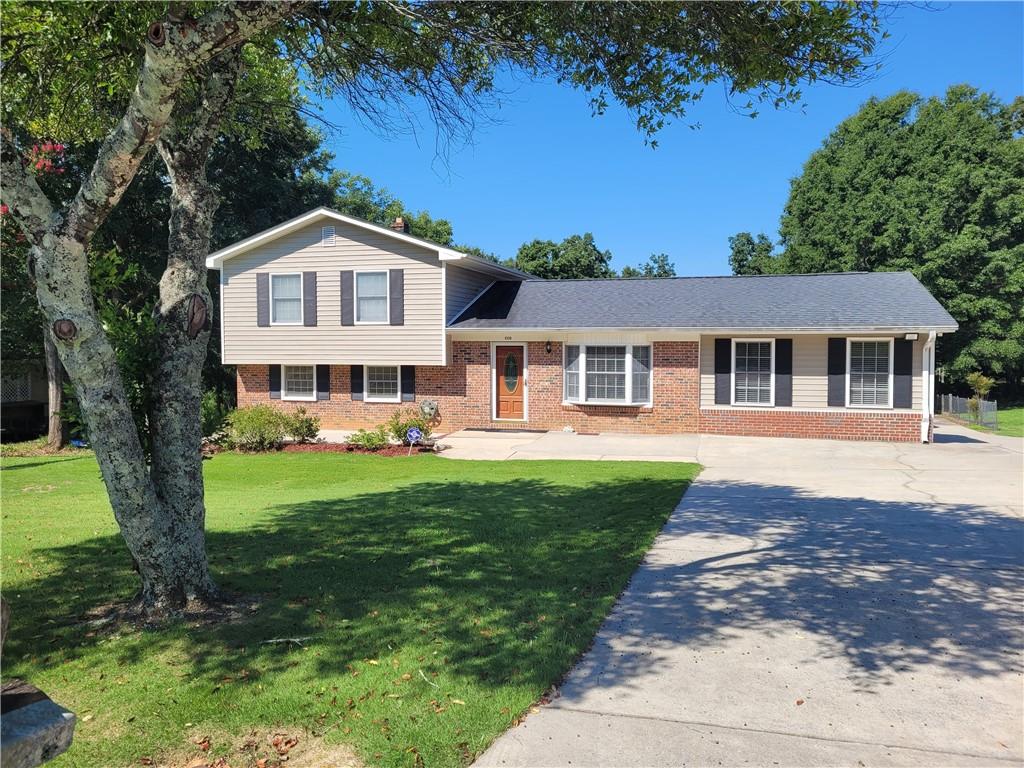 3 South Carolina Homes for Sale with Exceptional Entertaining Areas Haven Lifestyles