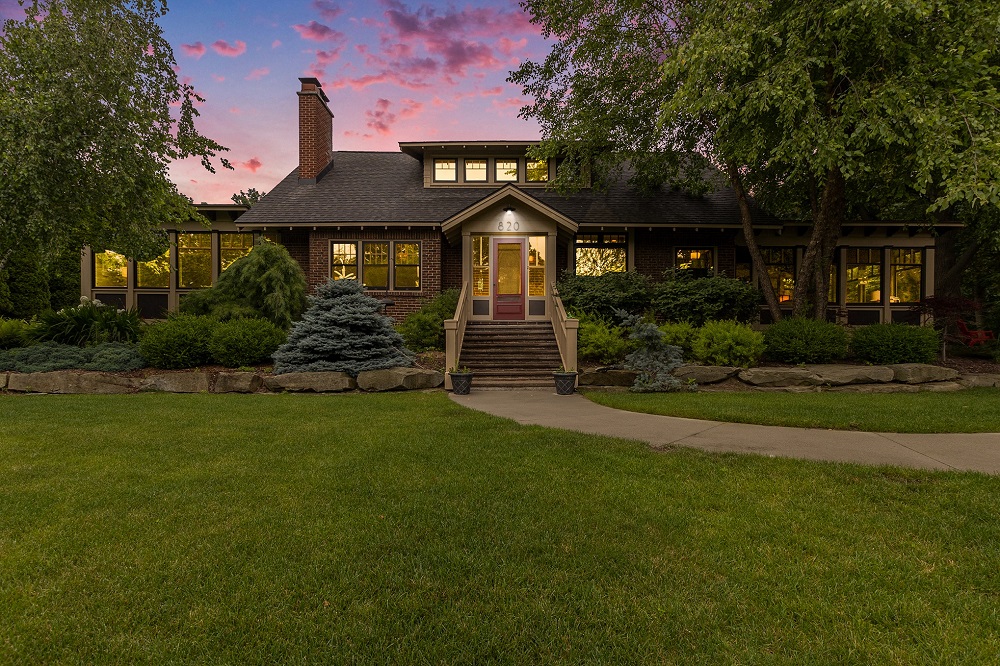 4 Fantastic Grand Haven Homes On The Market Haven Lifestyles