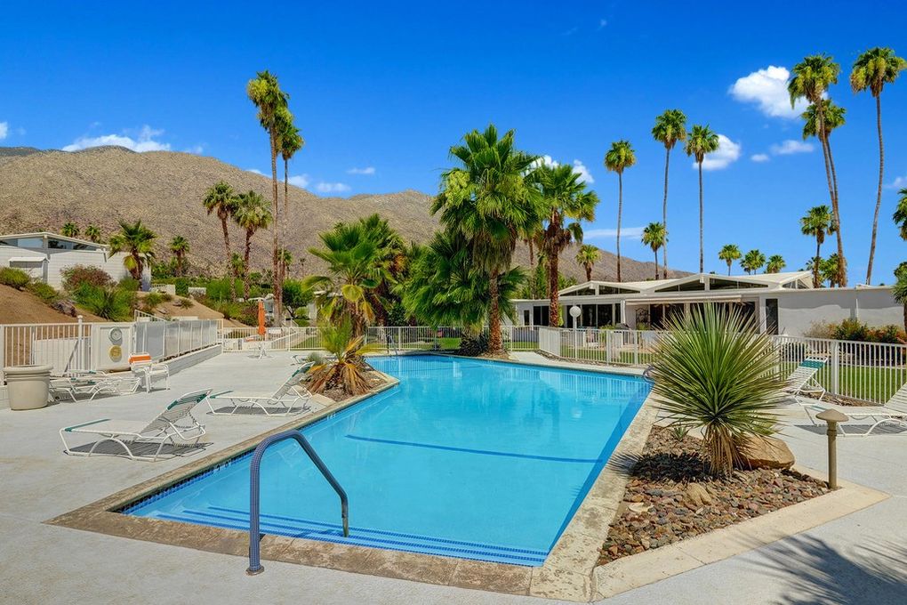 5 Homes on the Market in Palm Desert & Palm Springs Haven