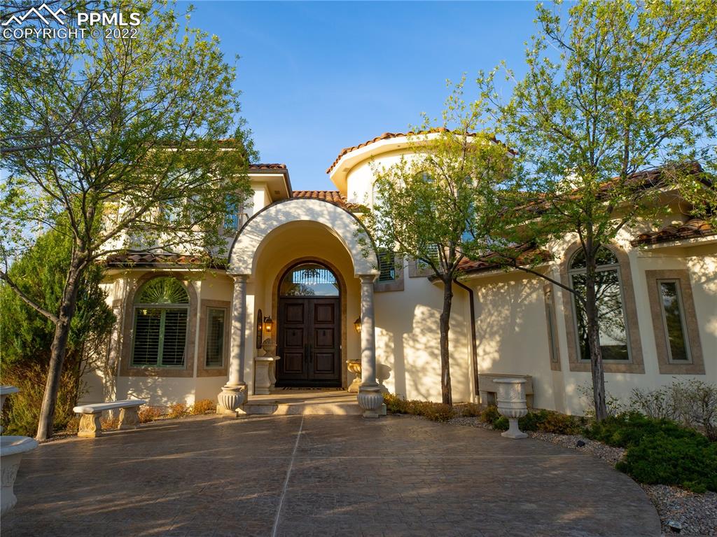 4 Sprawling Colorado Homes On The Market Haven Lifestyles