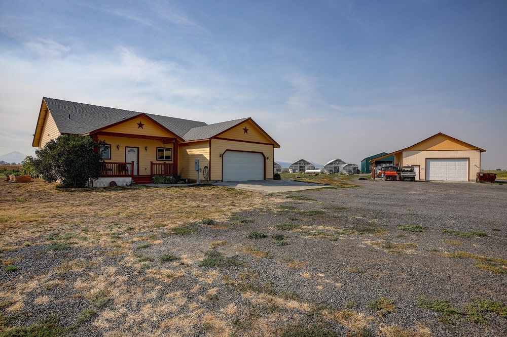 5 Oregon Farms On The Market Haven Lifestyles