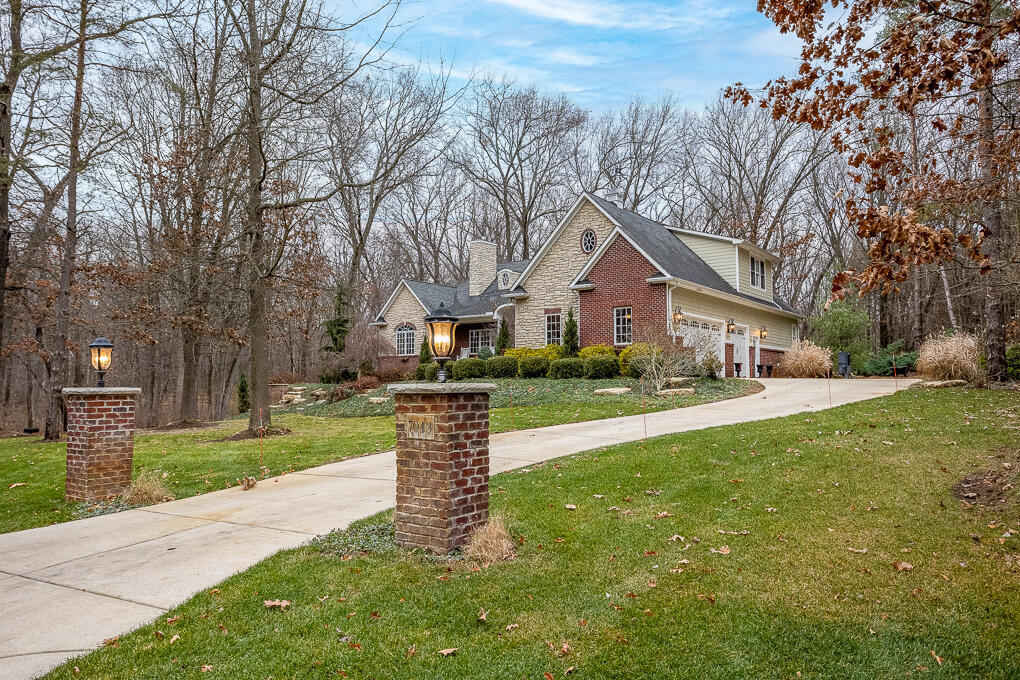 9 Michigan Homes with Stunning Lake Views Haven Lifestyles