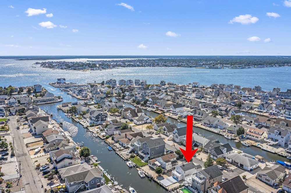 5 Spectacular Waterfront Properties On The Market Haven Lifestyles