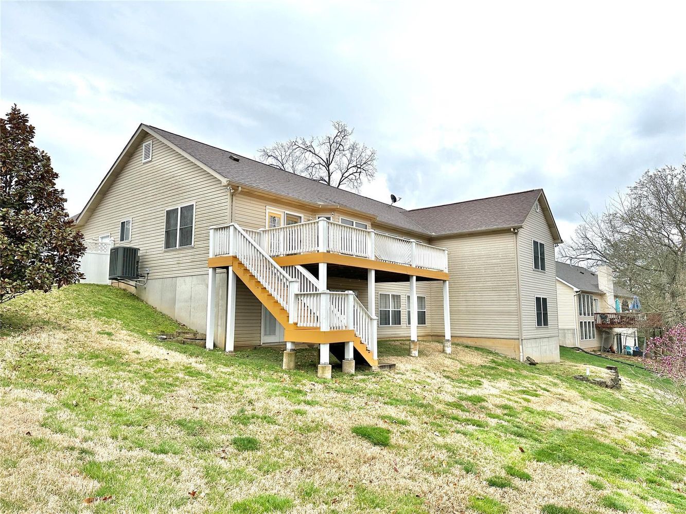 6 Charming Rustic Homes for Sale in Missouri, Nebraska & Kansas Haven