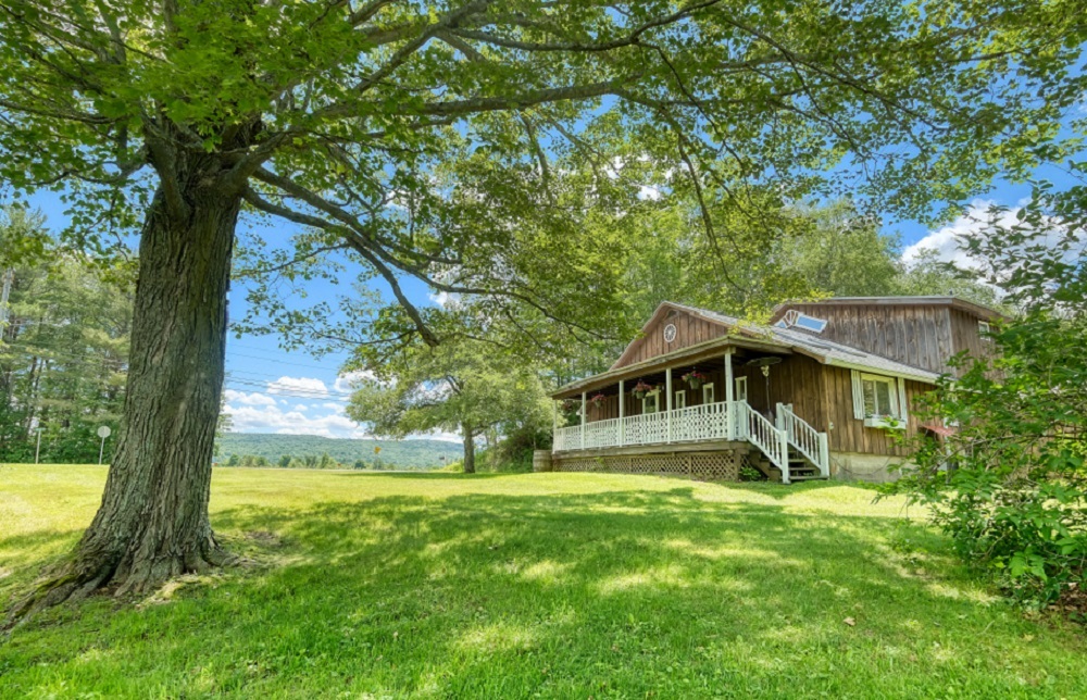 9 Massachusetts Homes On The Market With Charming Craftsmanship Details