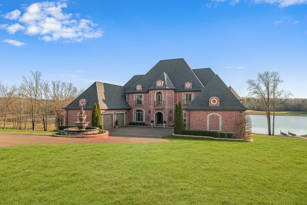 9 Tennessee & Kentucky Lakeside Homes for Sale Haven Lifestyles