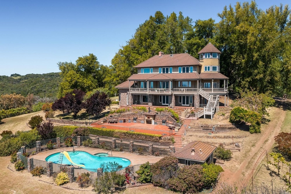 10 Incredible Homes On The Market In California Wine Country Haven