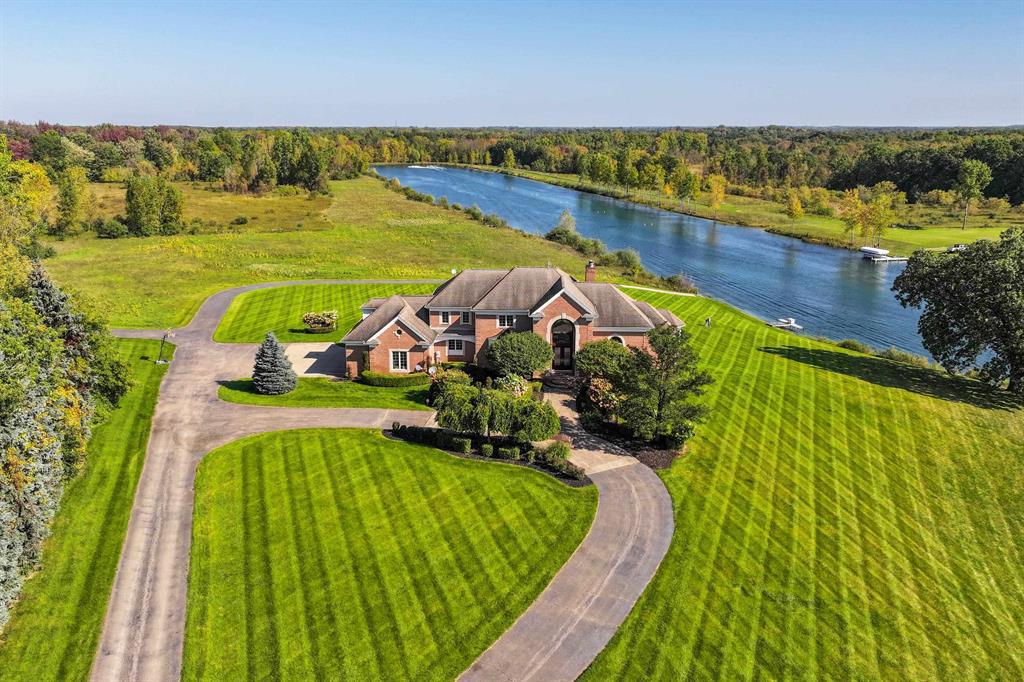 8 CustomBuilt Homes for Sale in Michigan Haven Lifestyles