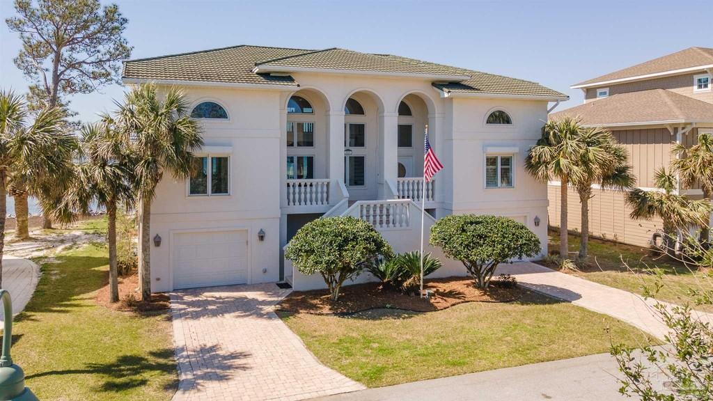 4 Exquisite Homes On The Market in Gulf Breeze Haven Lifestyles