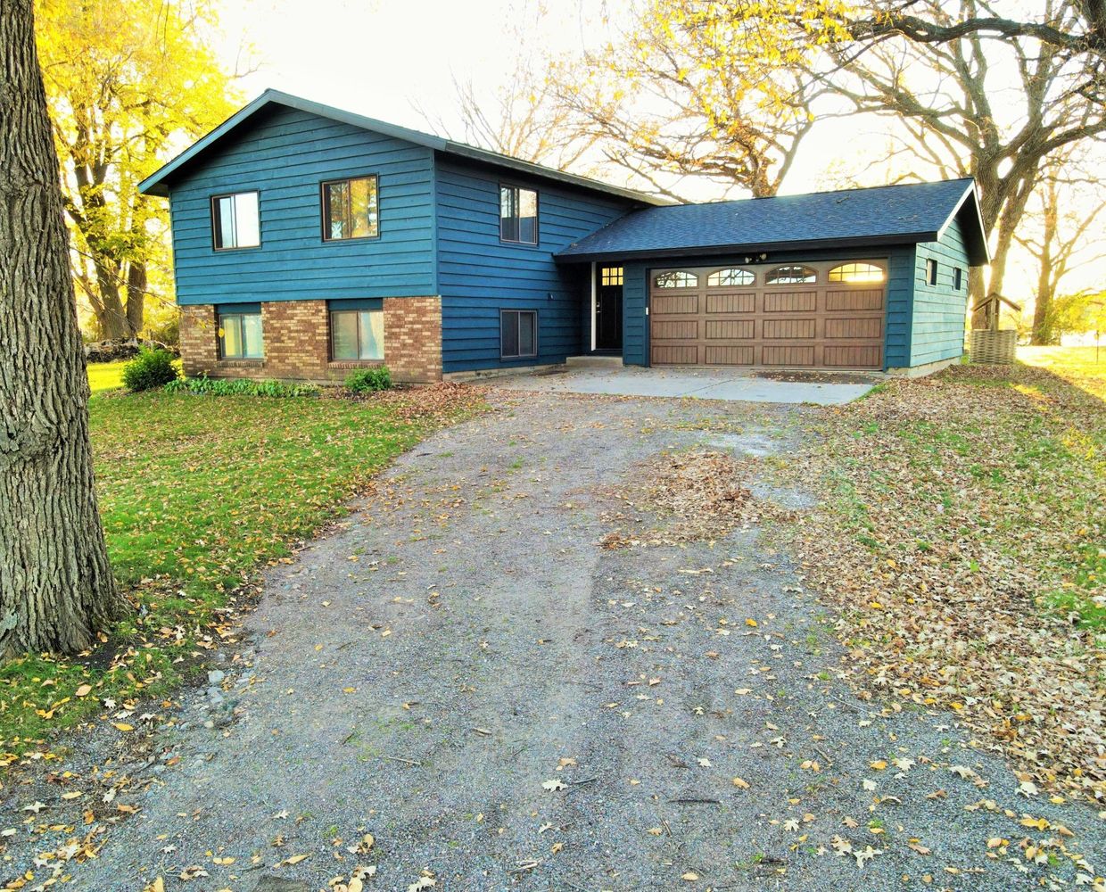 7 Stunning Waterfront Homes On The Market Haven Lifestyles