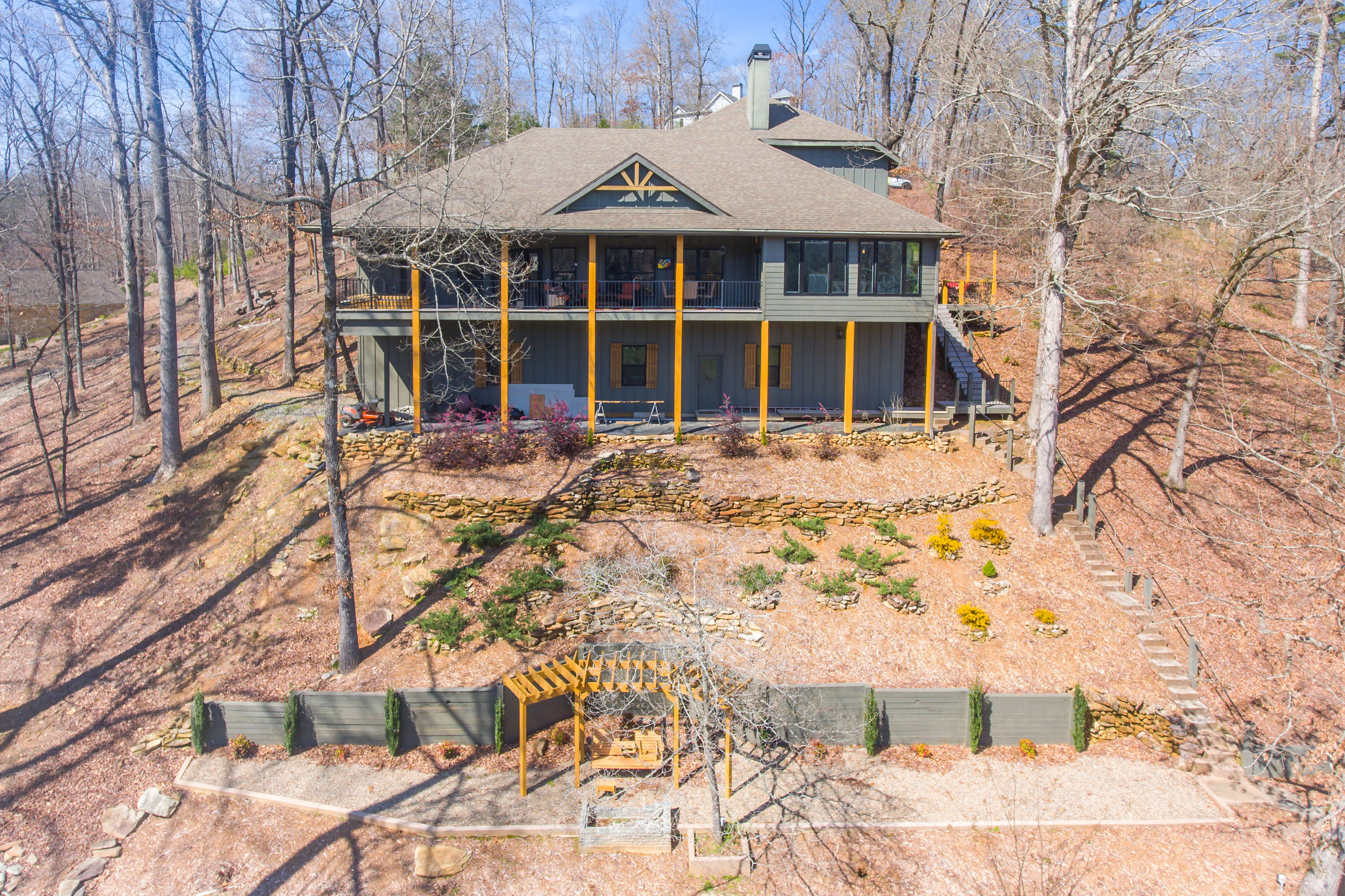 10 Highly Desirable Homes on the Market Under $1 Million - Haven Lifestyles