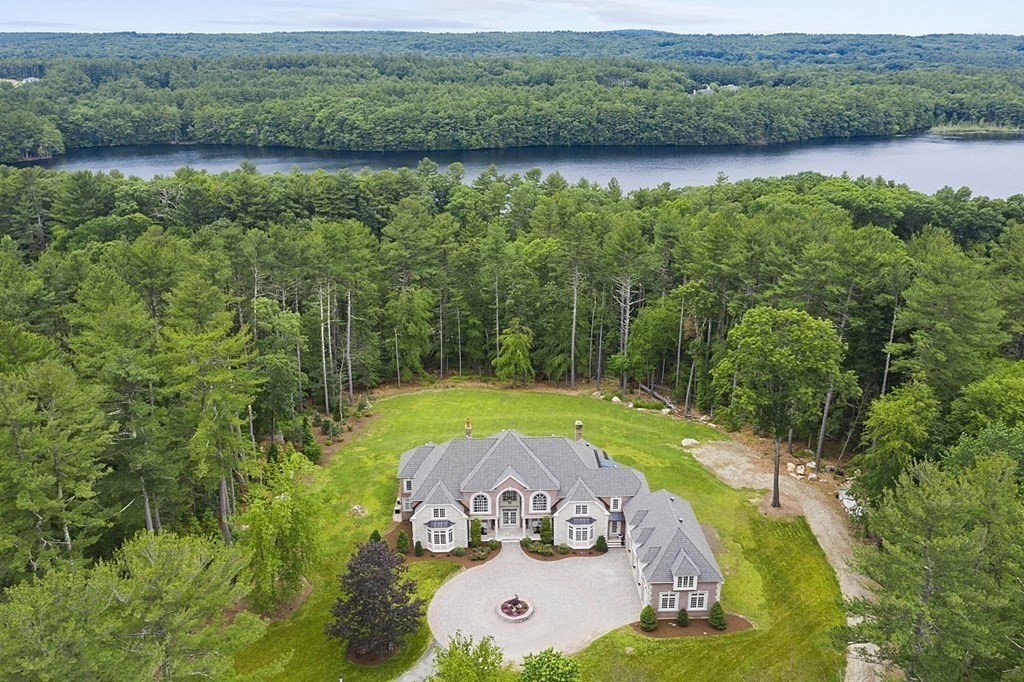 7 Beautiful Estates On The Market Haven Lifestyles