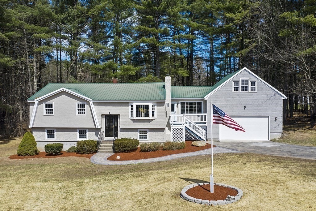 7 New Hampshire Homes On The Market Haven Lifestyles