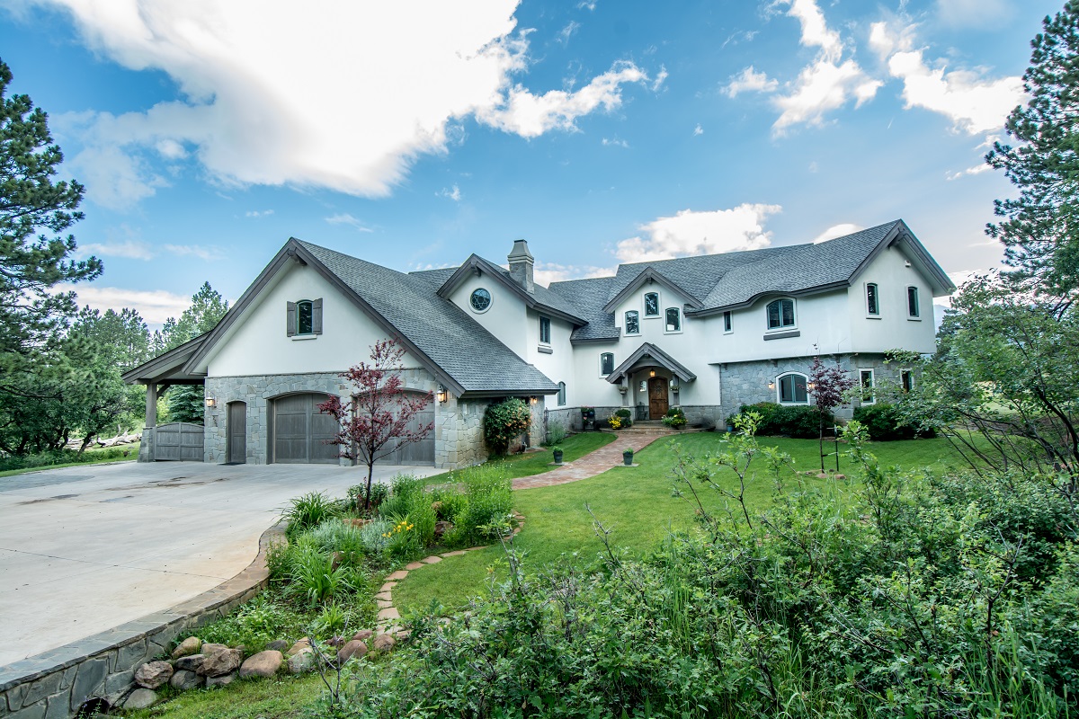 9 Homes with Breathtaking Mountain Views in the Colorado Mountains