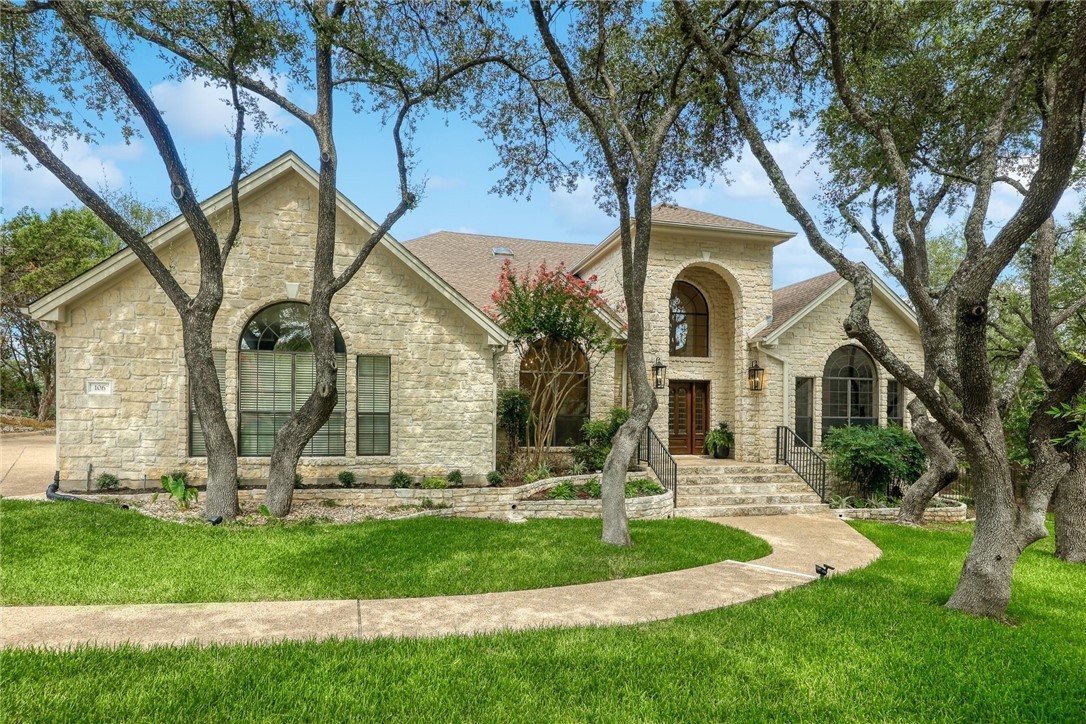 5 Properties On The Market In Spicewood & Lakeway Haven Lifestyles
