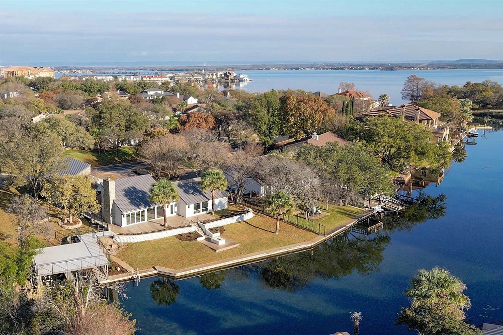 4 Waterfront Texas Homes on the Market Haven Lifestyles