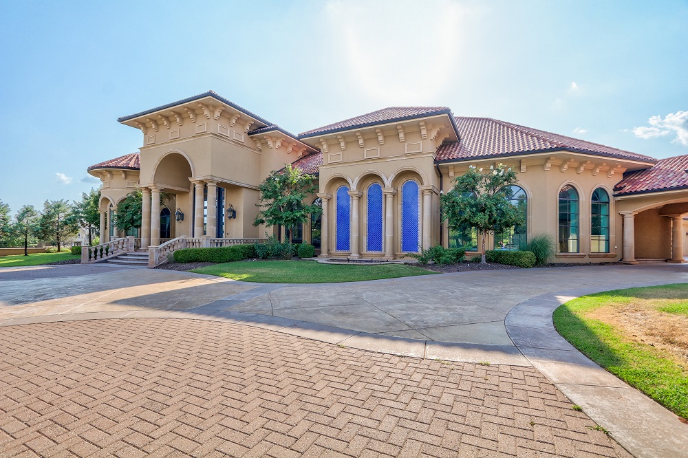 9 Beautiful Oklahoma City Homes On The Market Haven Lifestyles