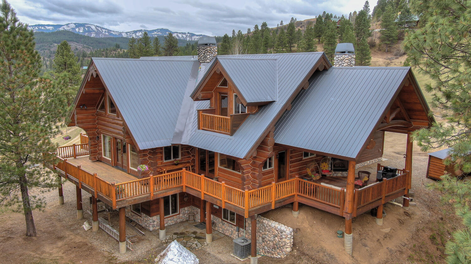 10 Beautiful Log Cabins On The Market With Modern Amenities Haven