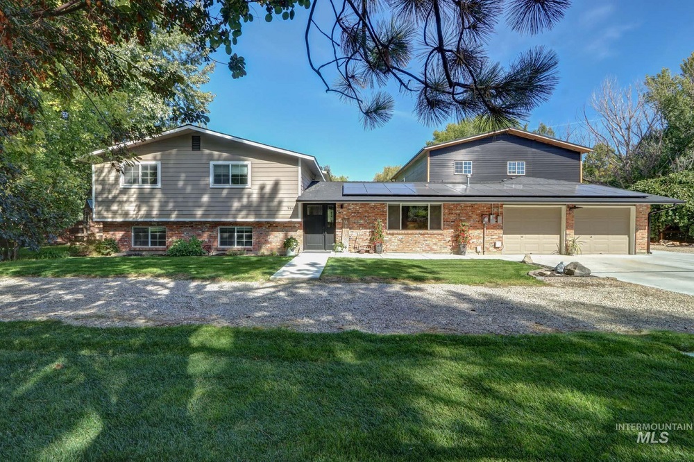 9 Charming Homes For Sale In Idaho Montana Haven Lifestyles 9 charming homes for sale in idaho montana haven lifestyles