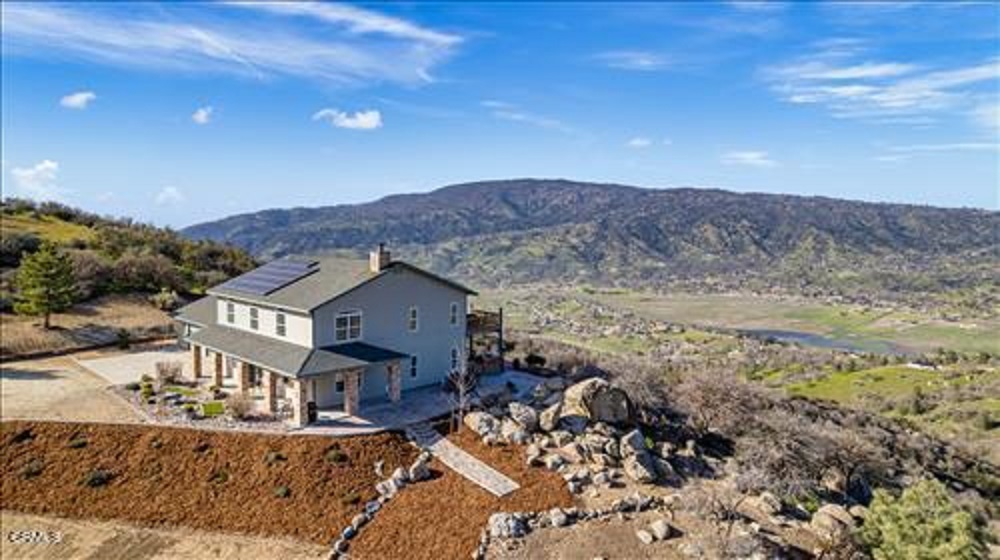 10 Hill View Homes for Sale in California Haven Lifestyles