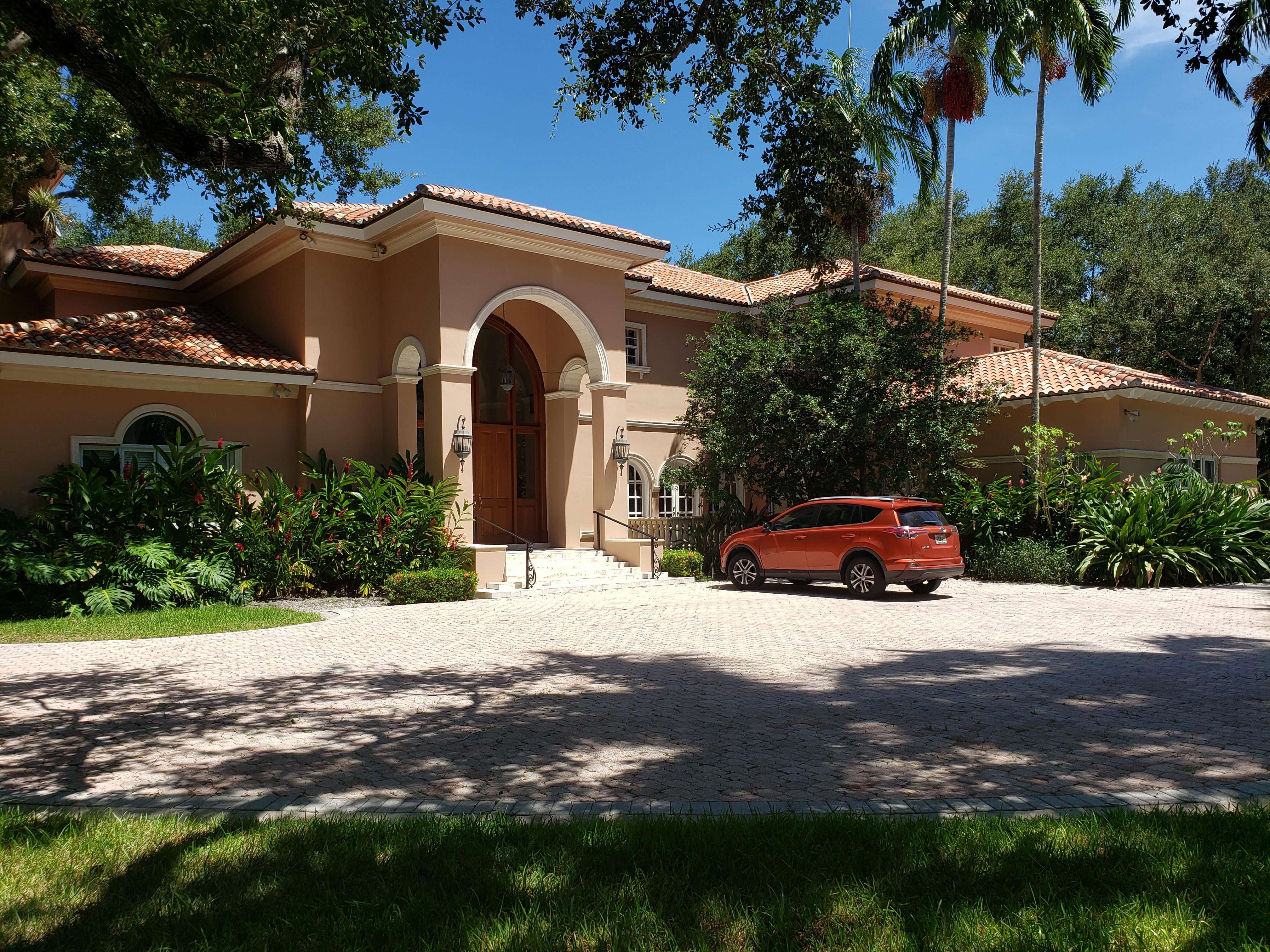 7 Beautiful & Highly Desirable Homes in Coral Gables Haven Lifestyles