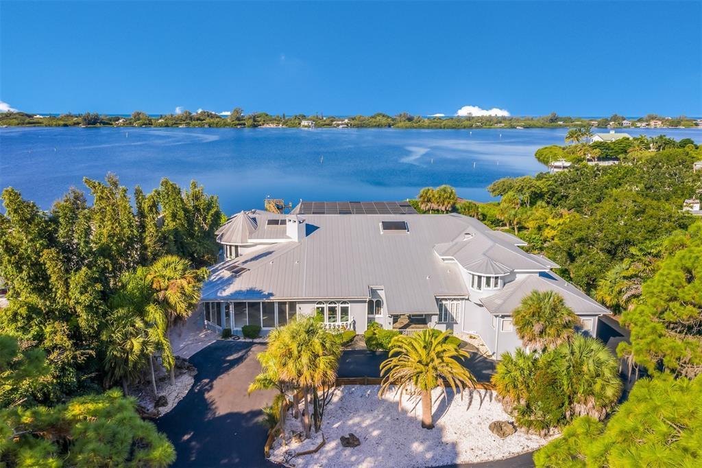 5 Stunning Waterfront Estates On The Market Haven Lifestyles