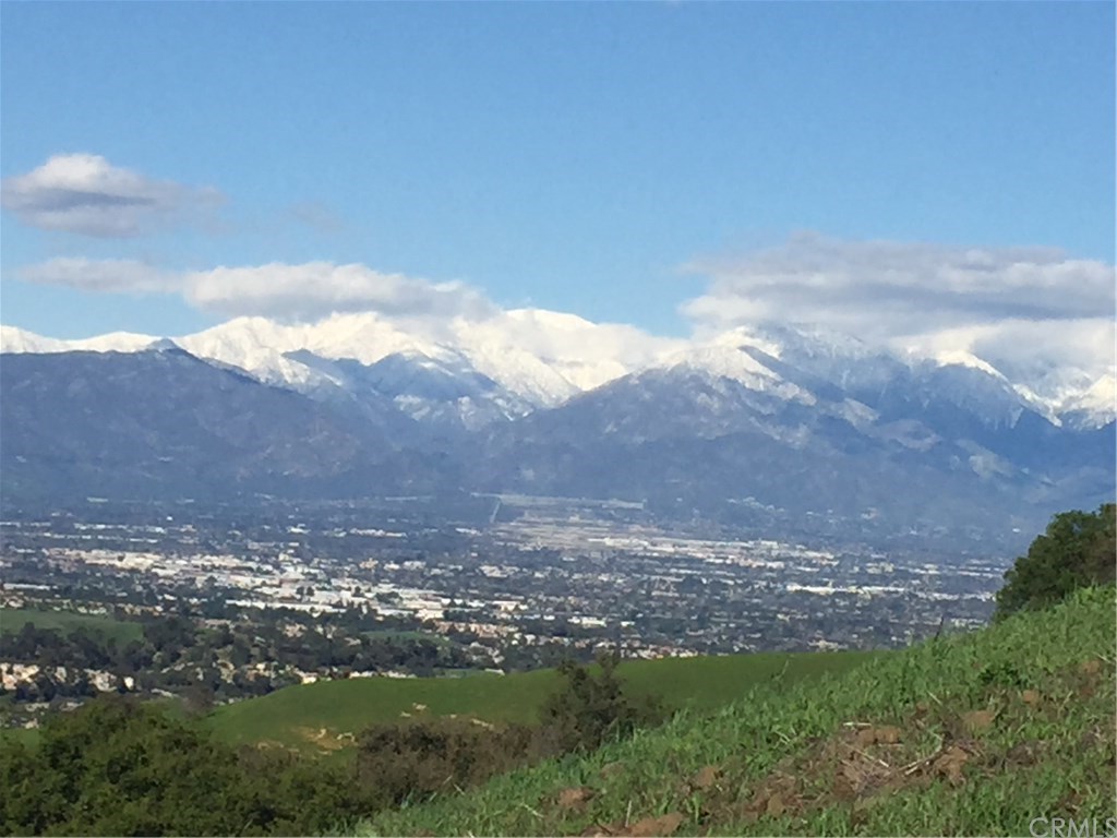 4 Incredible Homes on the Market in Chino Hills & Long Beach Haven