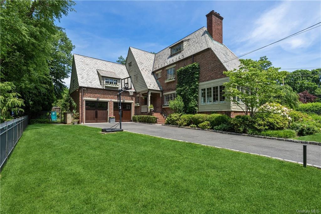 4 Lavish Properties On The Market In Rye & Harrison Haven Lifestyles